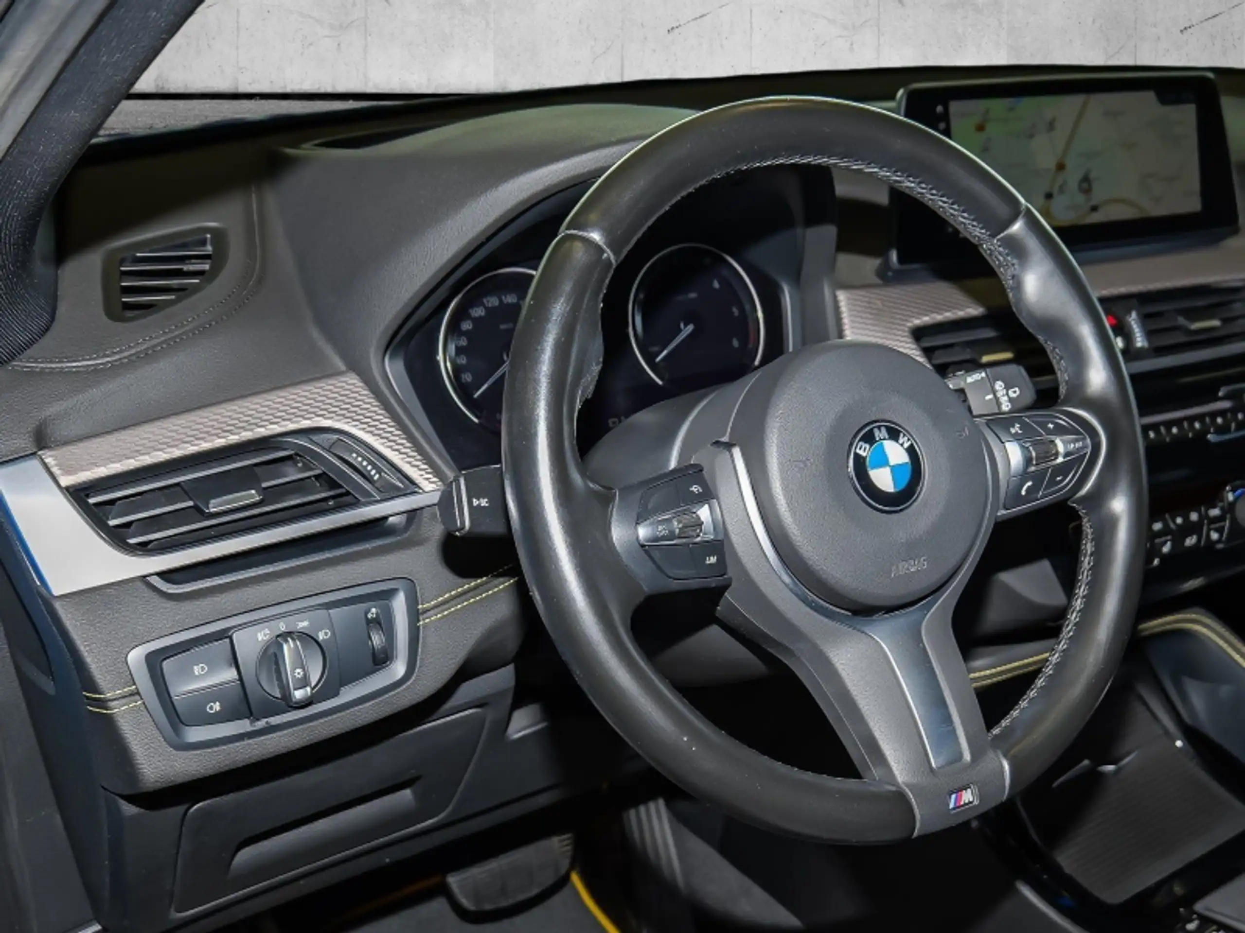 BMW - X2