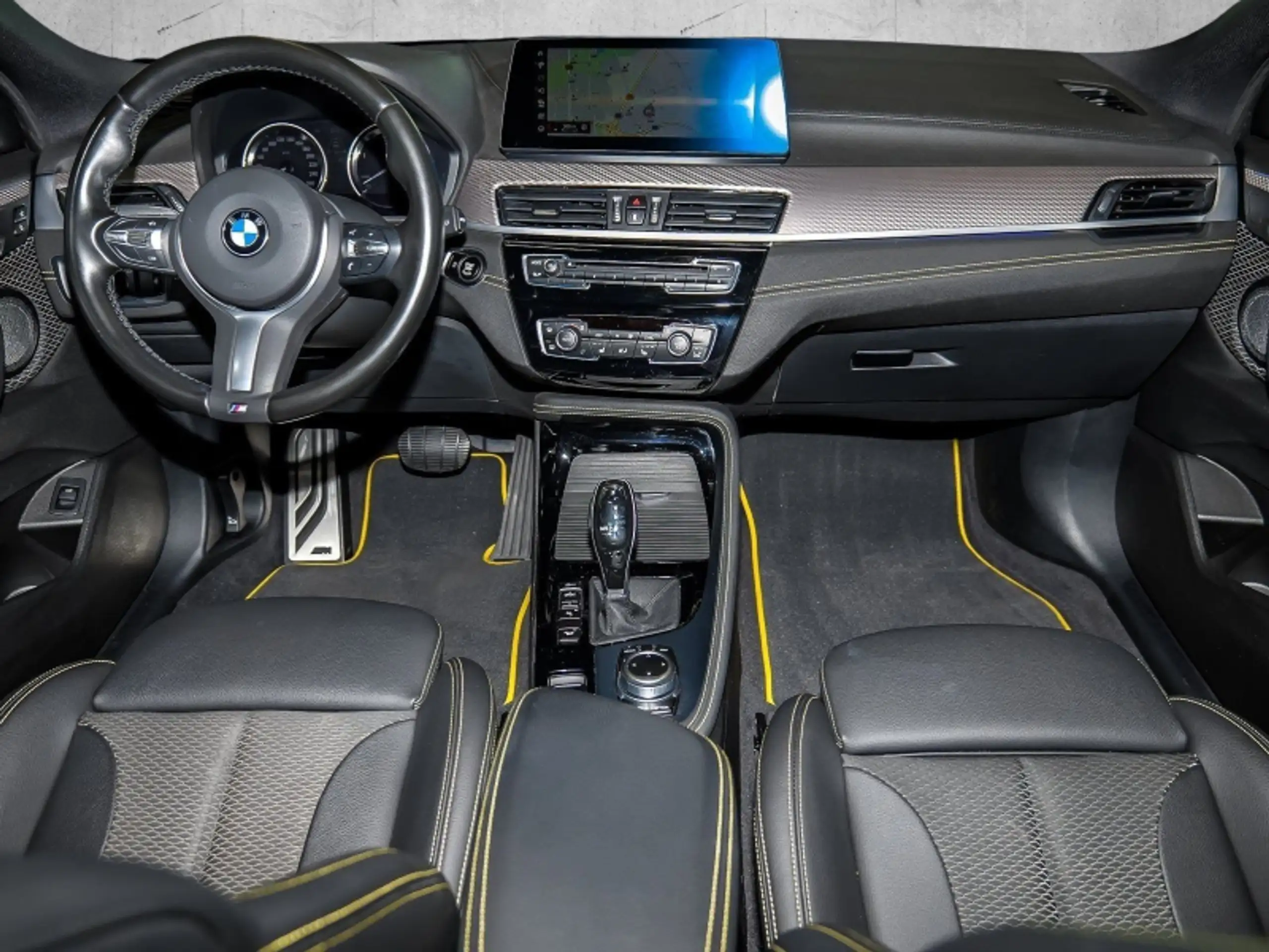 BMW - X2