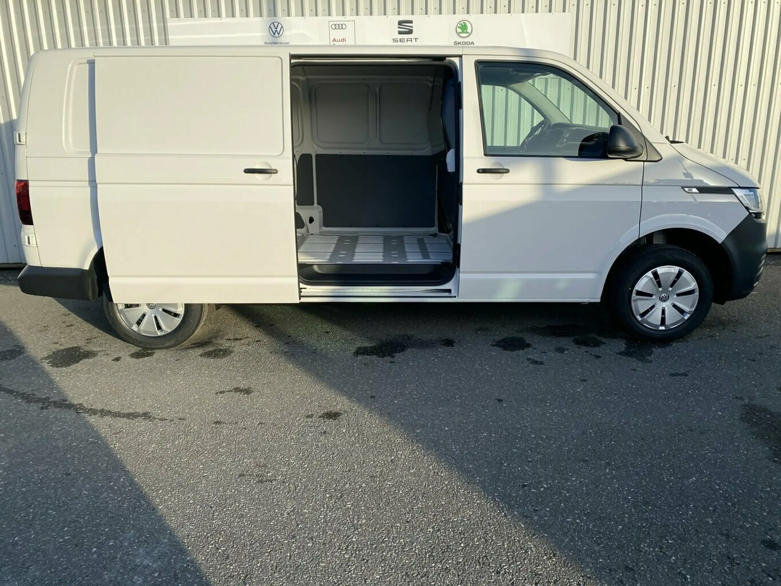 Volkswagen - T6 Transporter