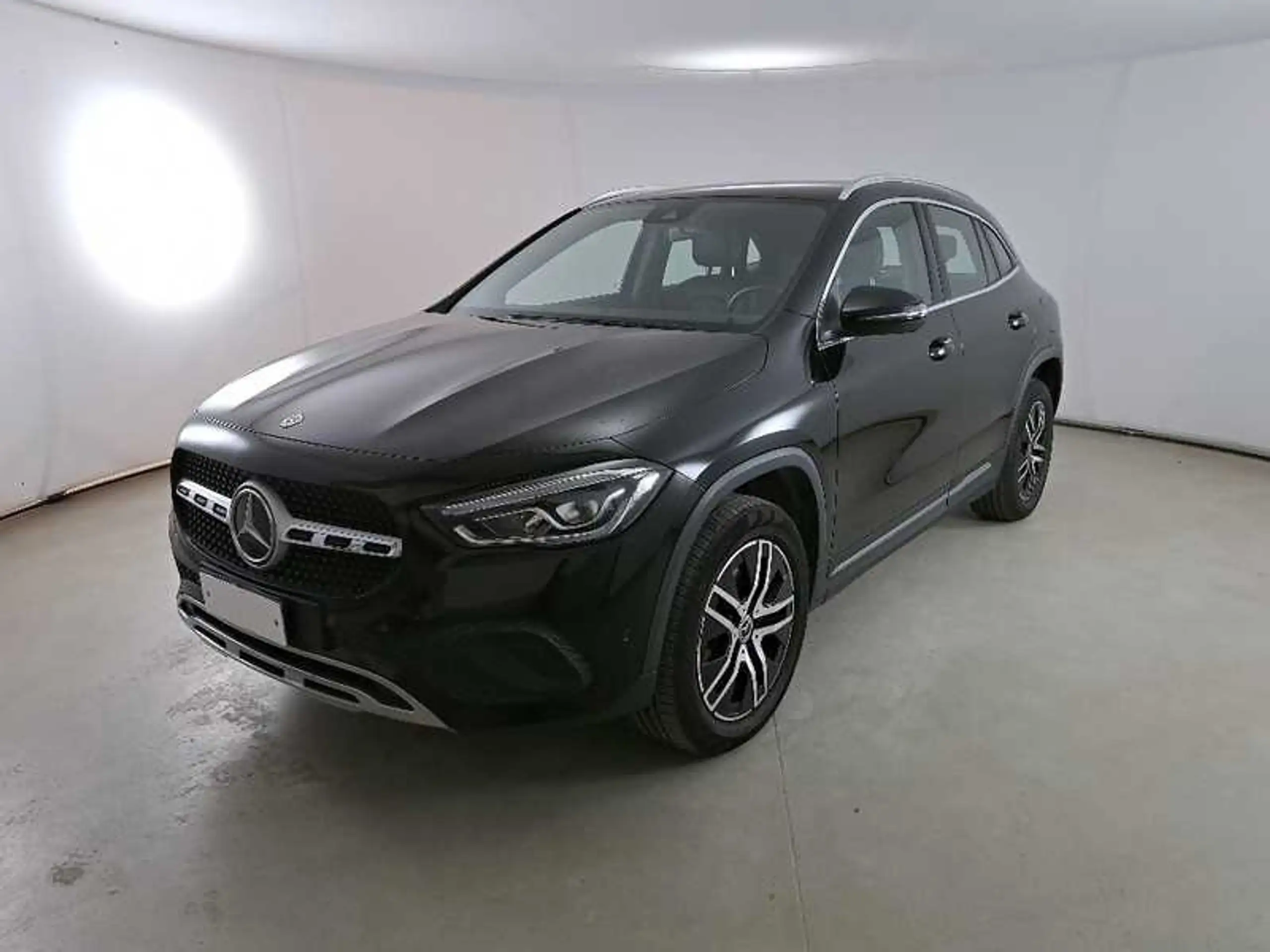 Mercedes-Benz - GLA 180