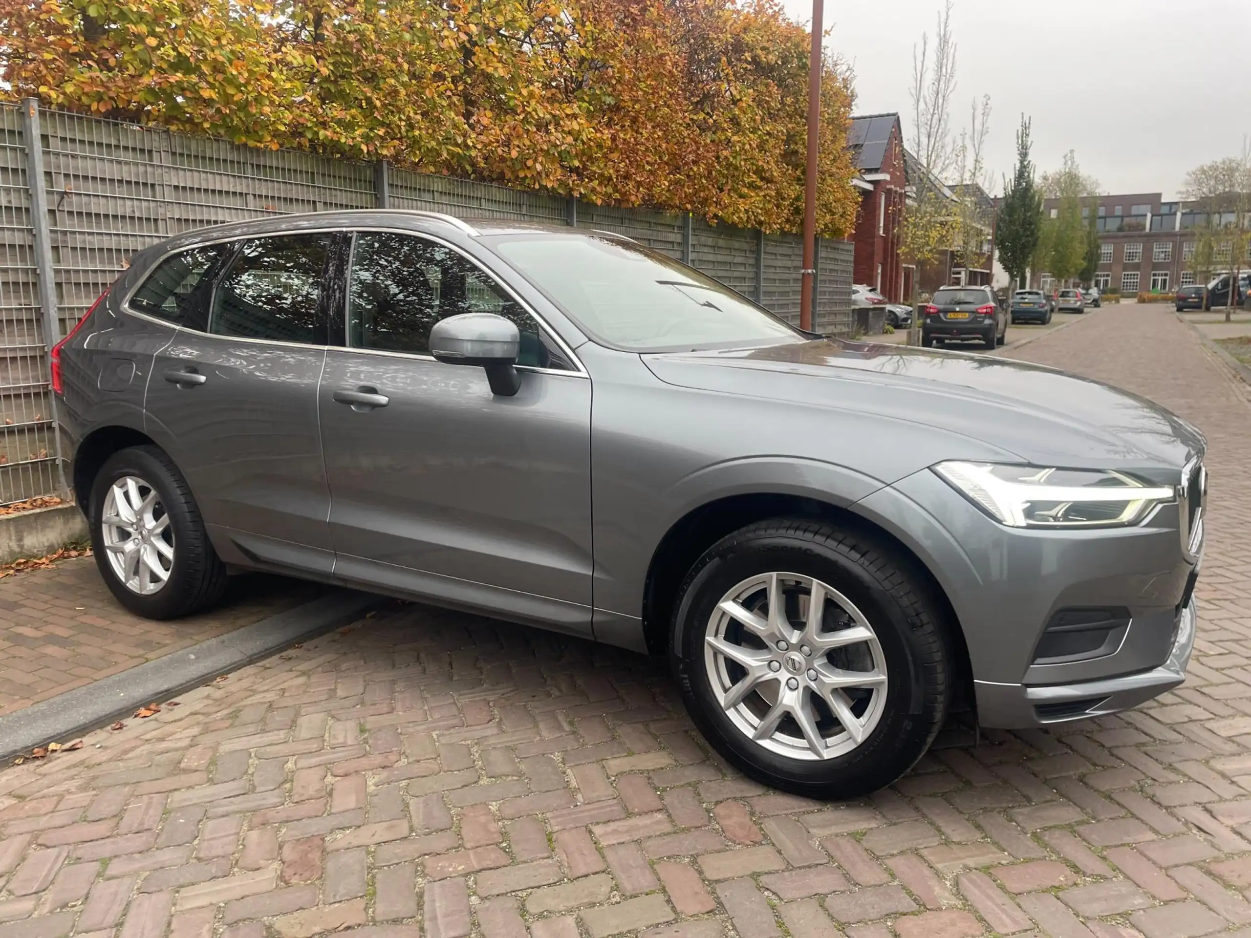 Volvo - XC60