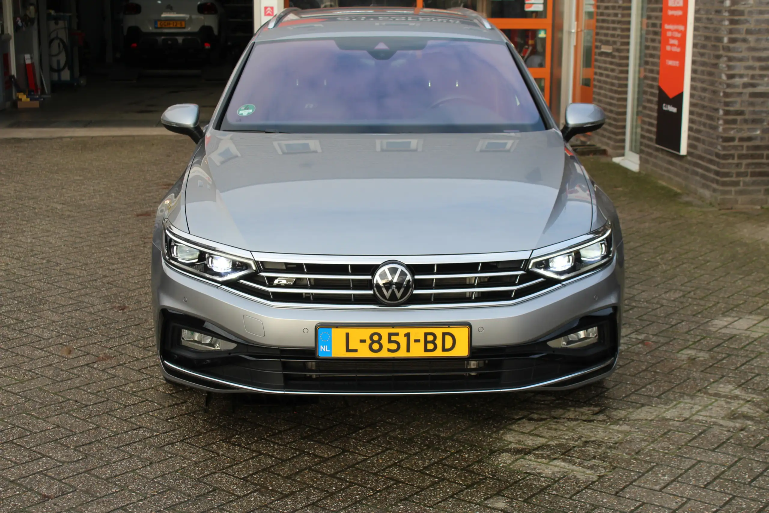 Volkswagen - Passat Variant