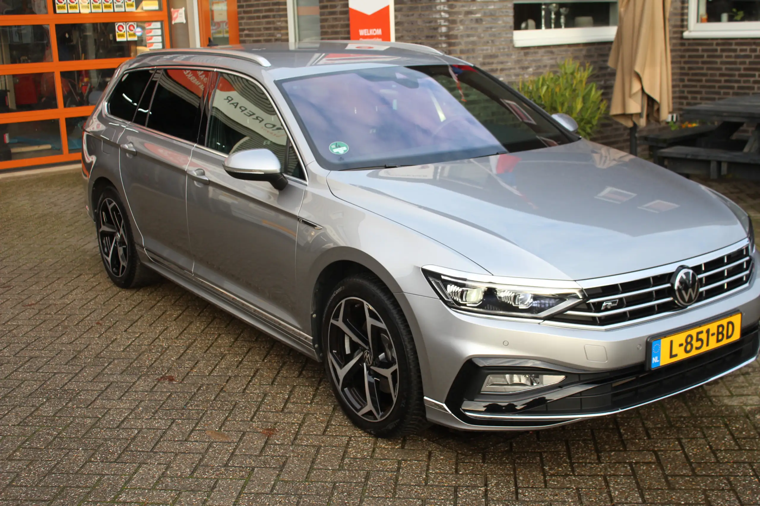 Volkswagen - Passat Variant