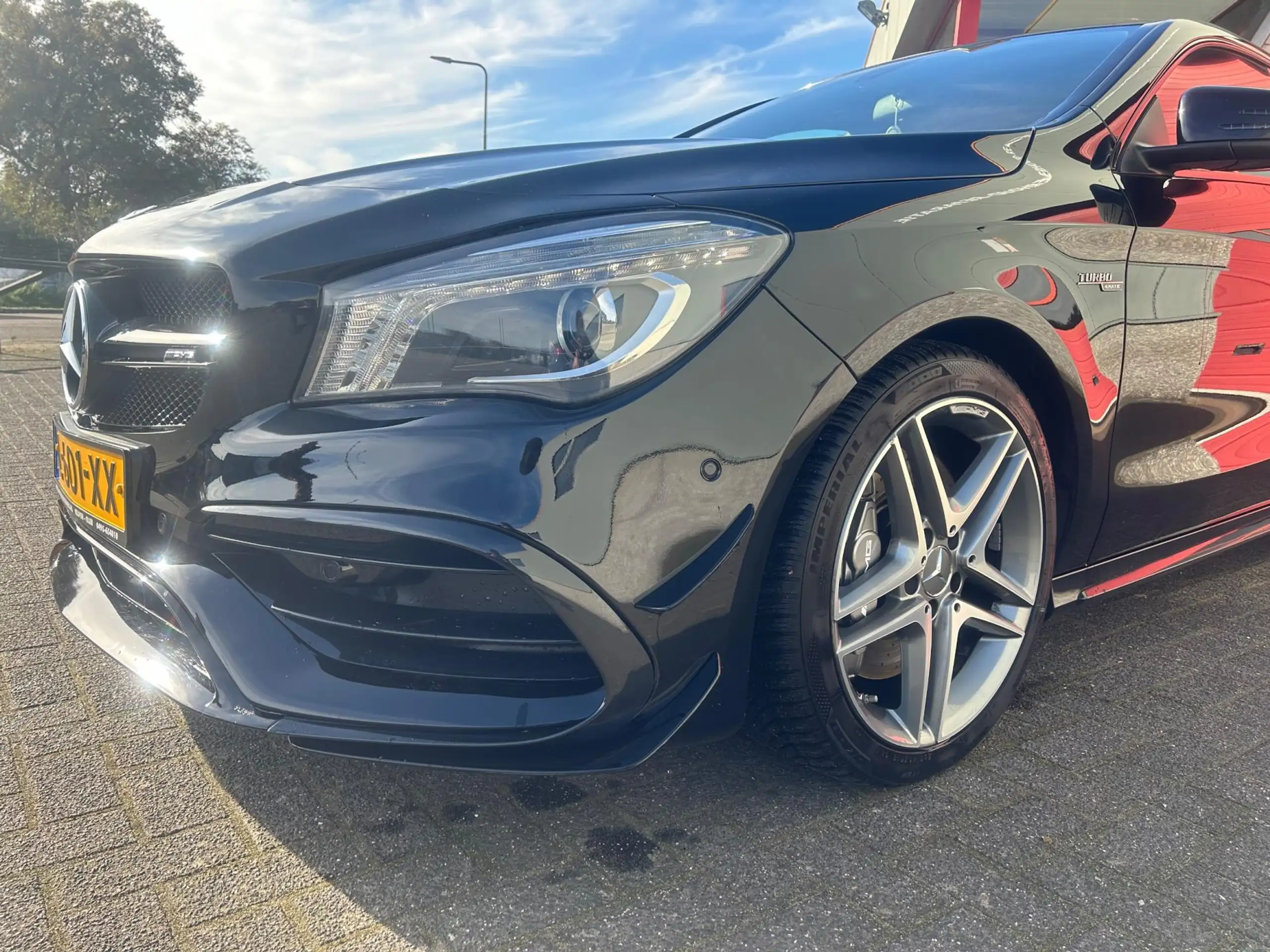 Mercedes-Benz - CLA 45 AMG