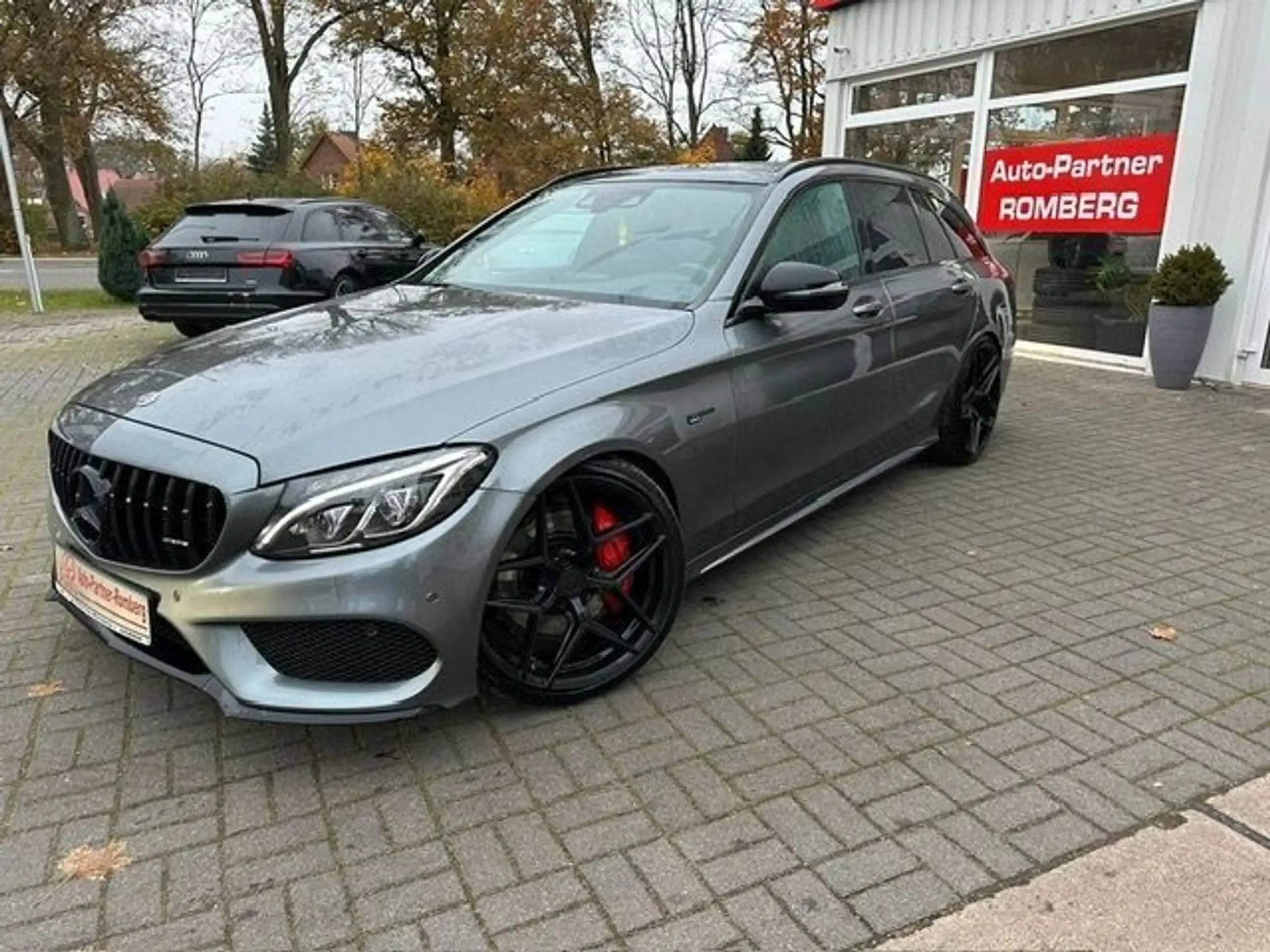 Mercedes-Benz - C 43 AMG