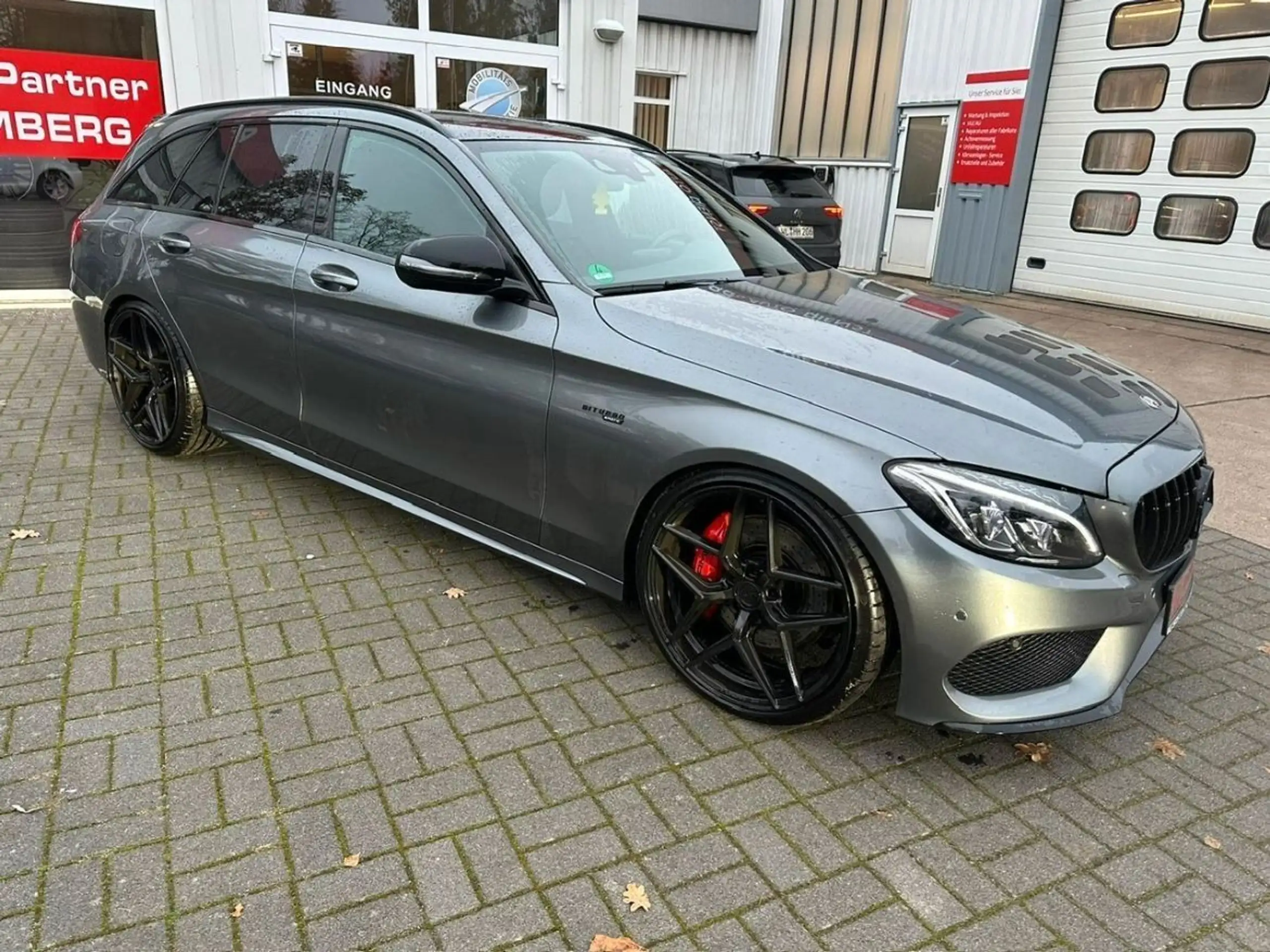 Mercedes-Benz - C 43 AMG