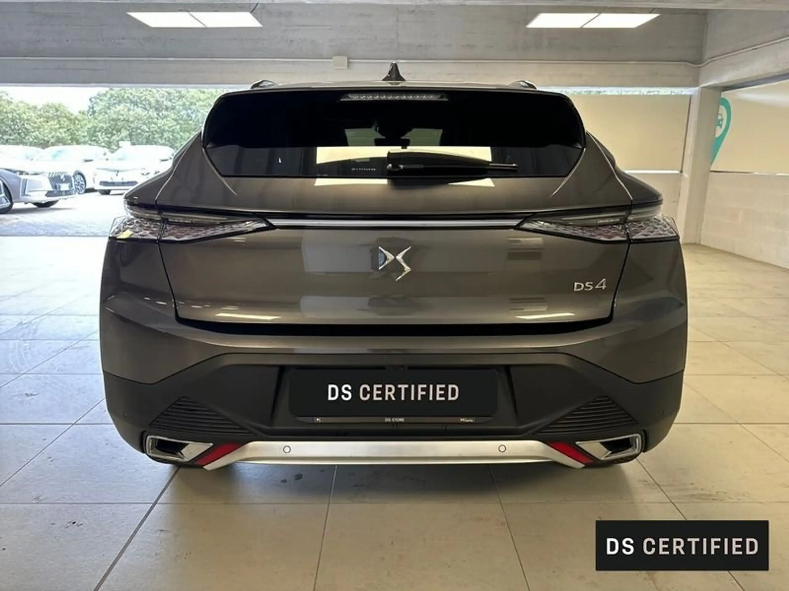 DS Automobiles - DS 4