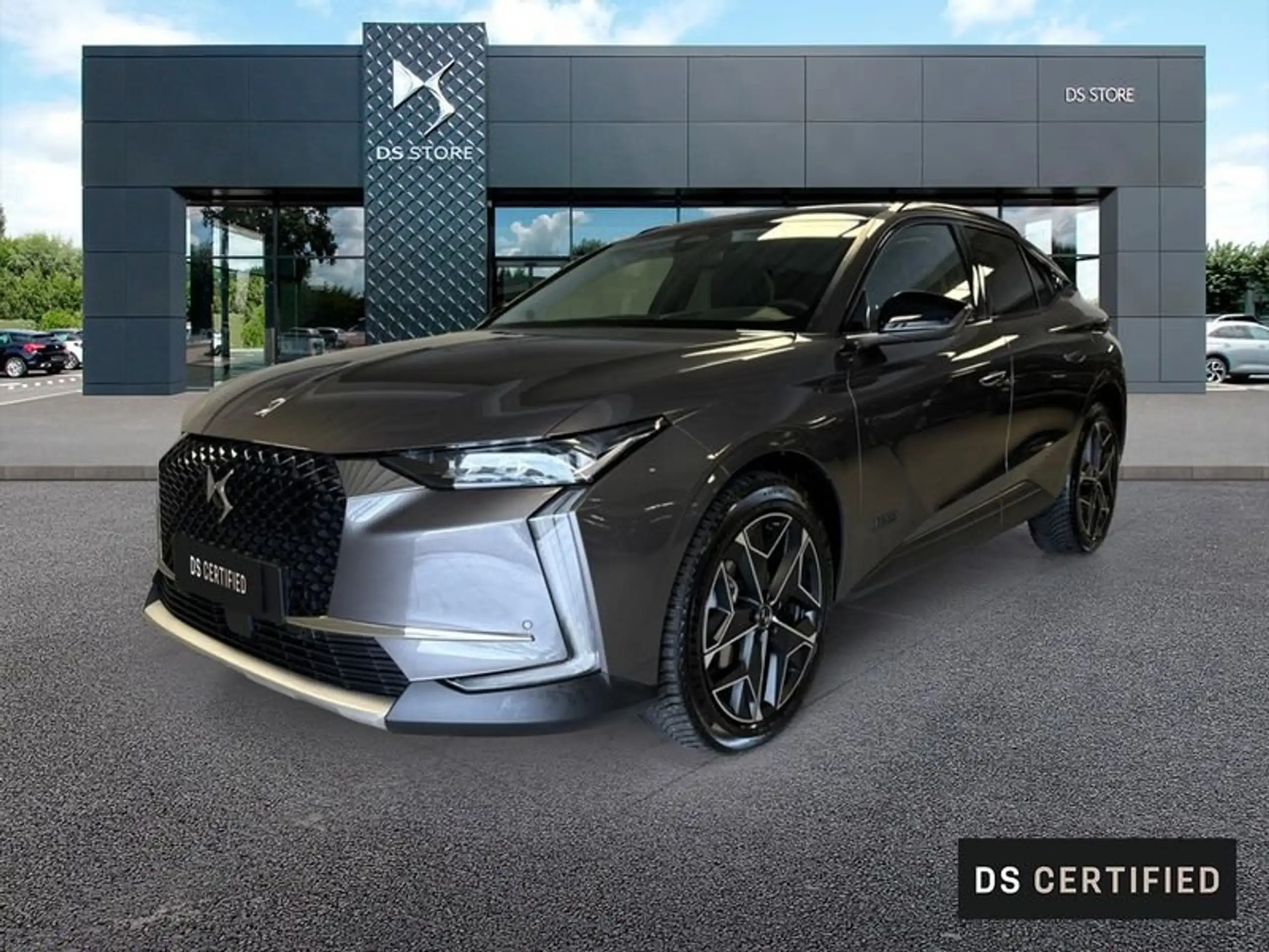 DS Automobiles - DS 4