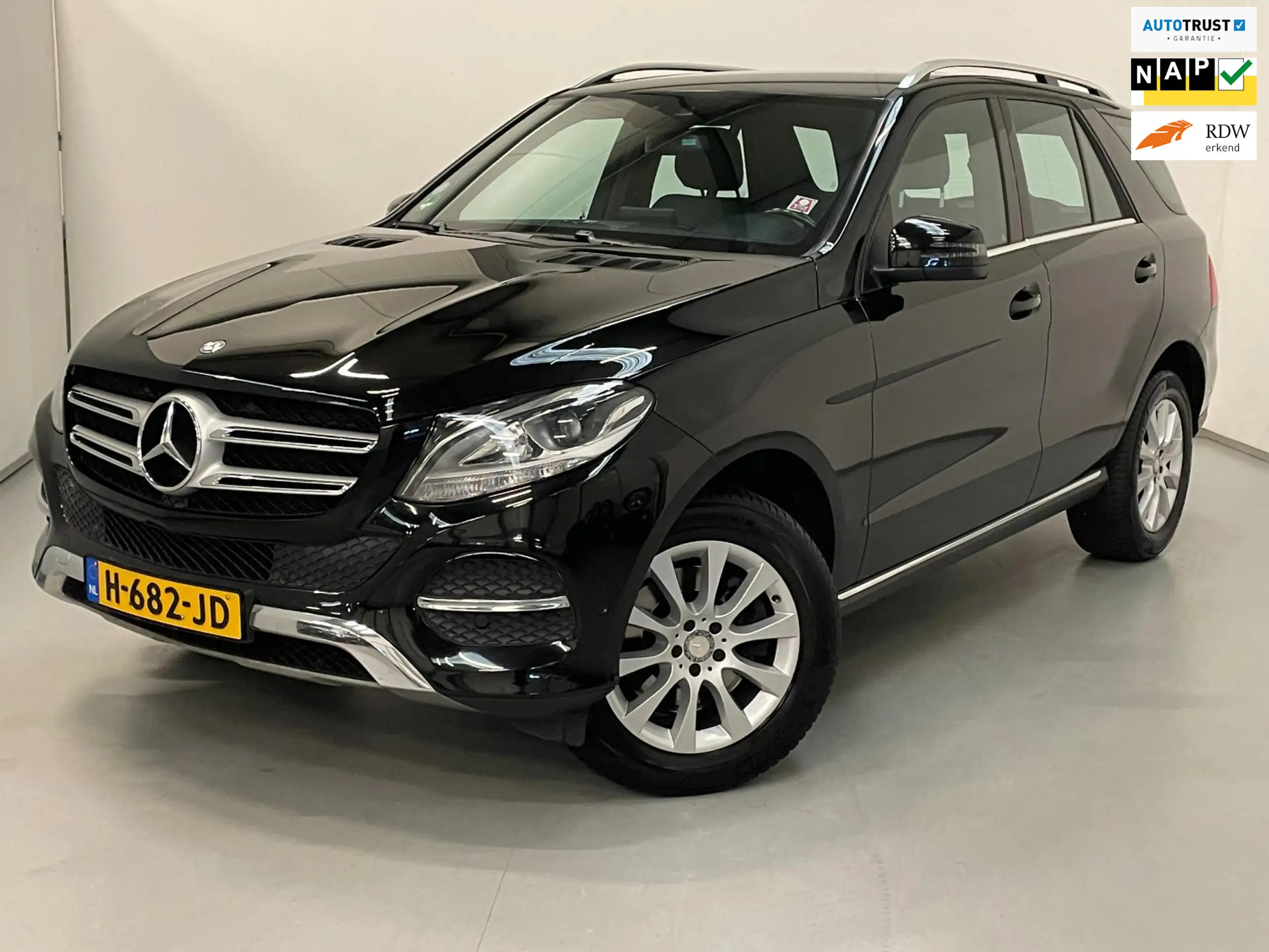 Mercedes-Benz - GLE 400