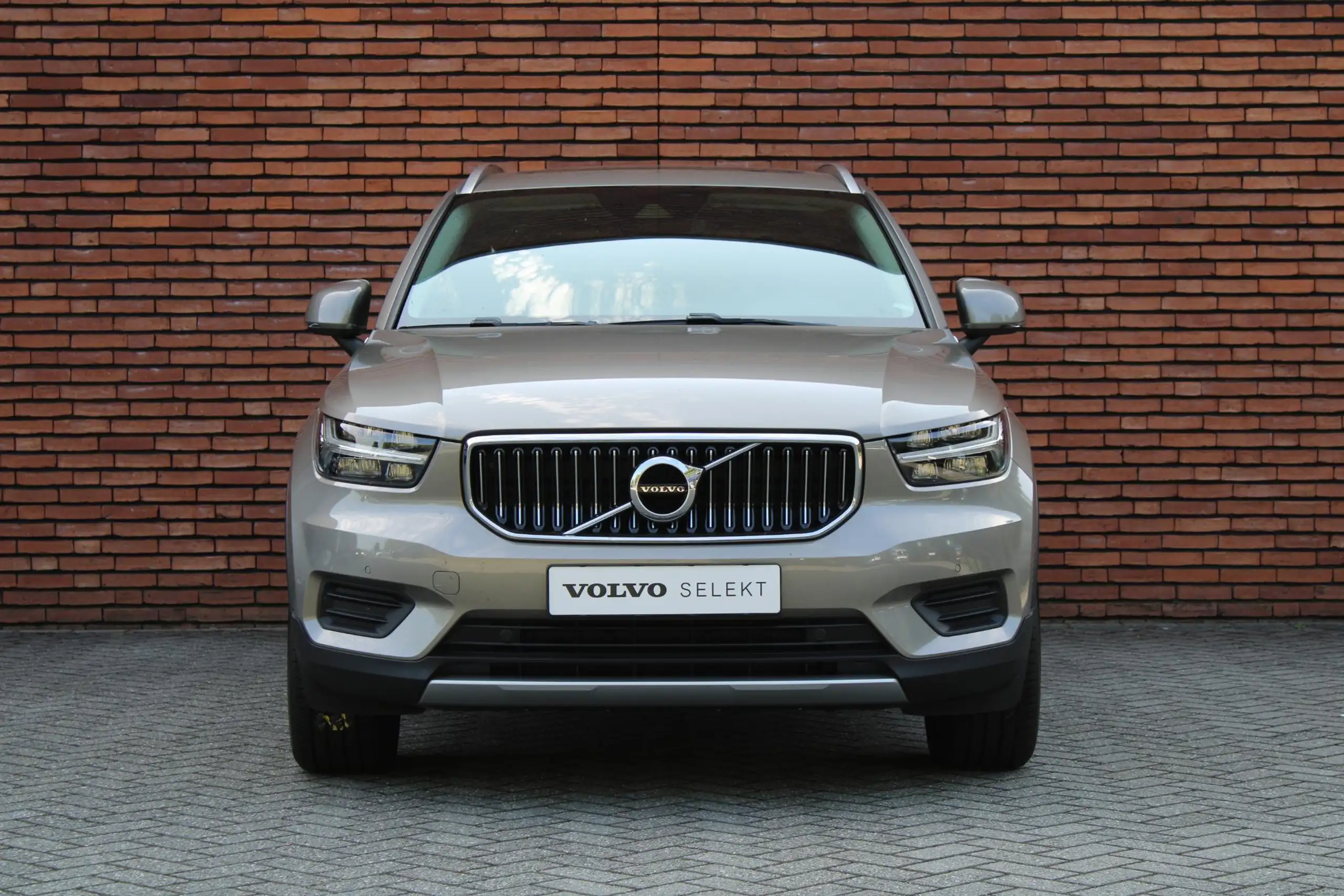 Volvo - XC40