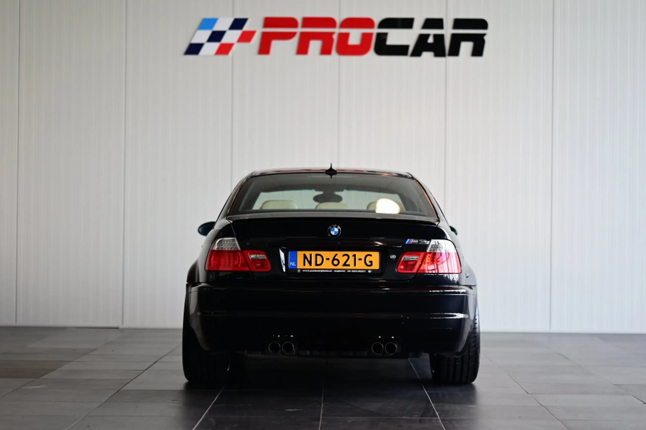 BMW - M3