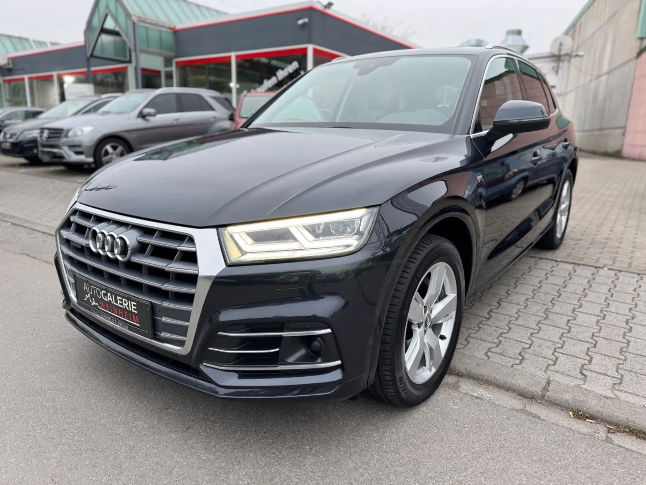 Audi - Q5