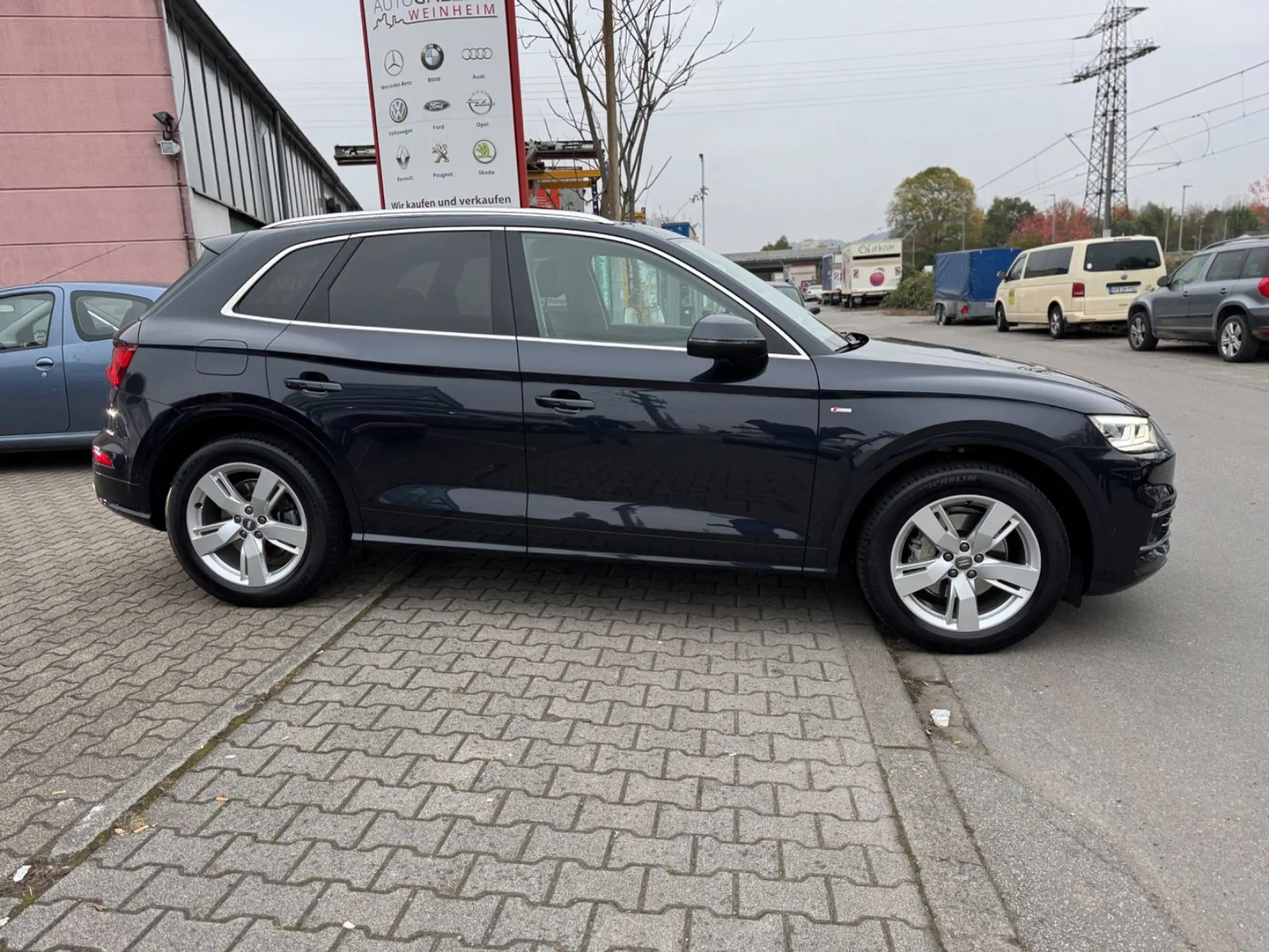 Audi - Q5