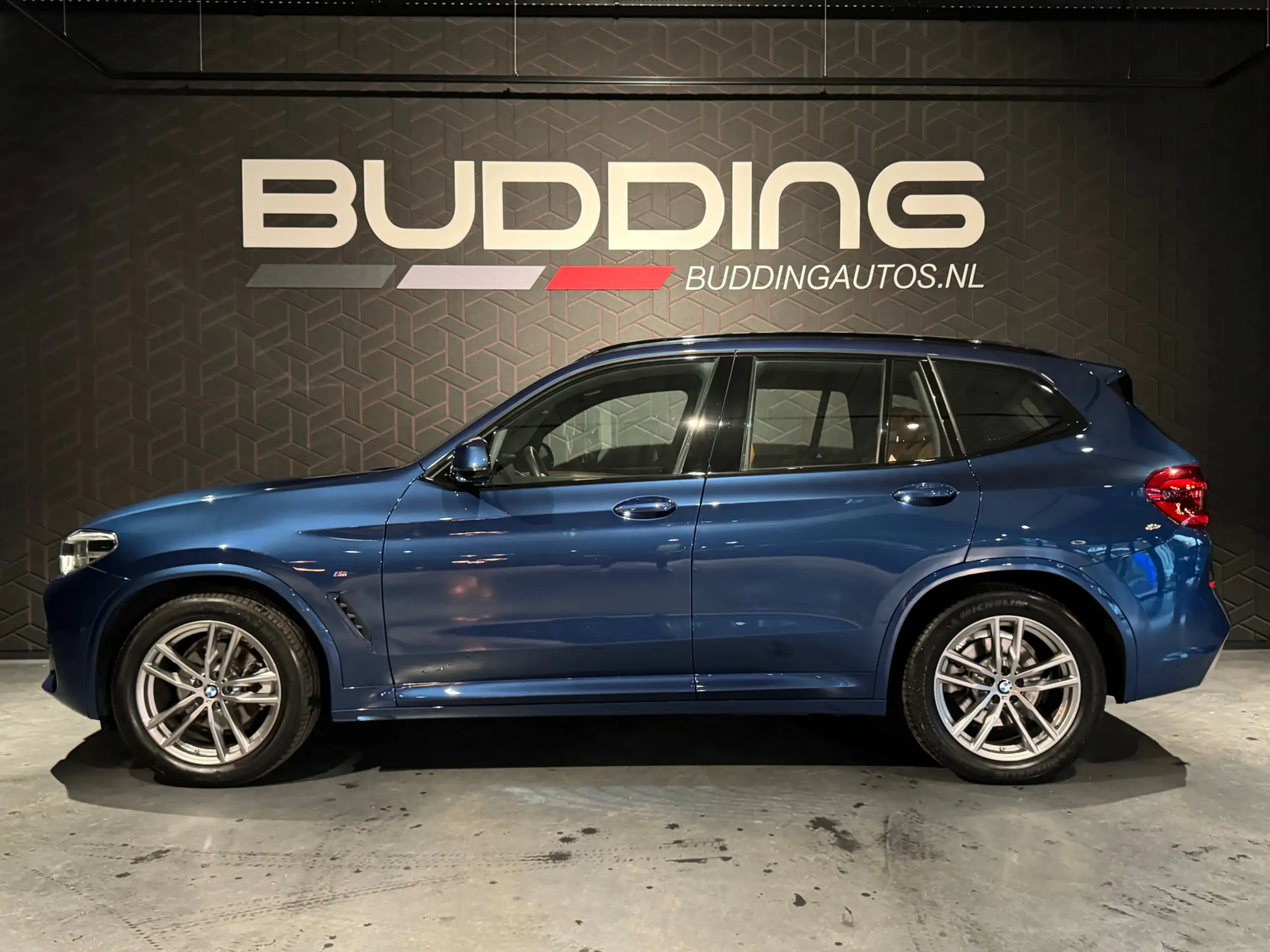 BMW - X3