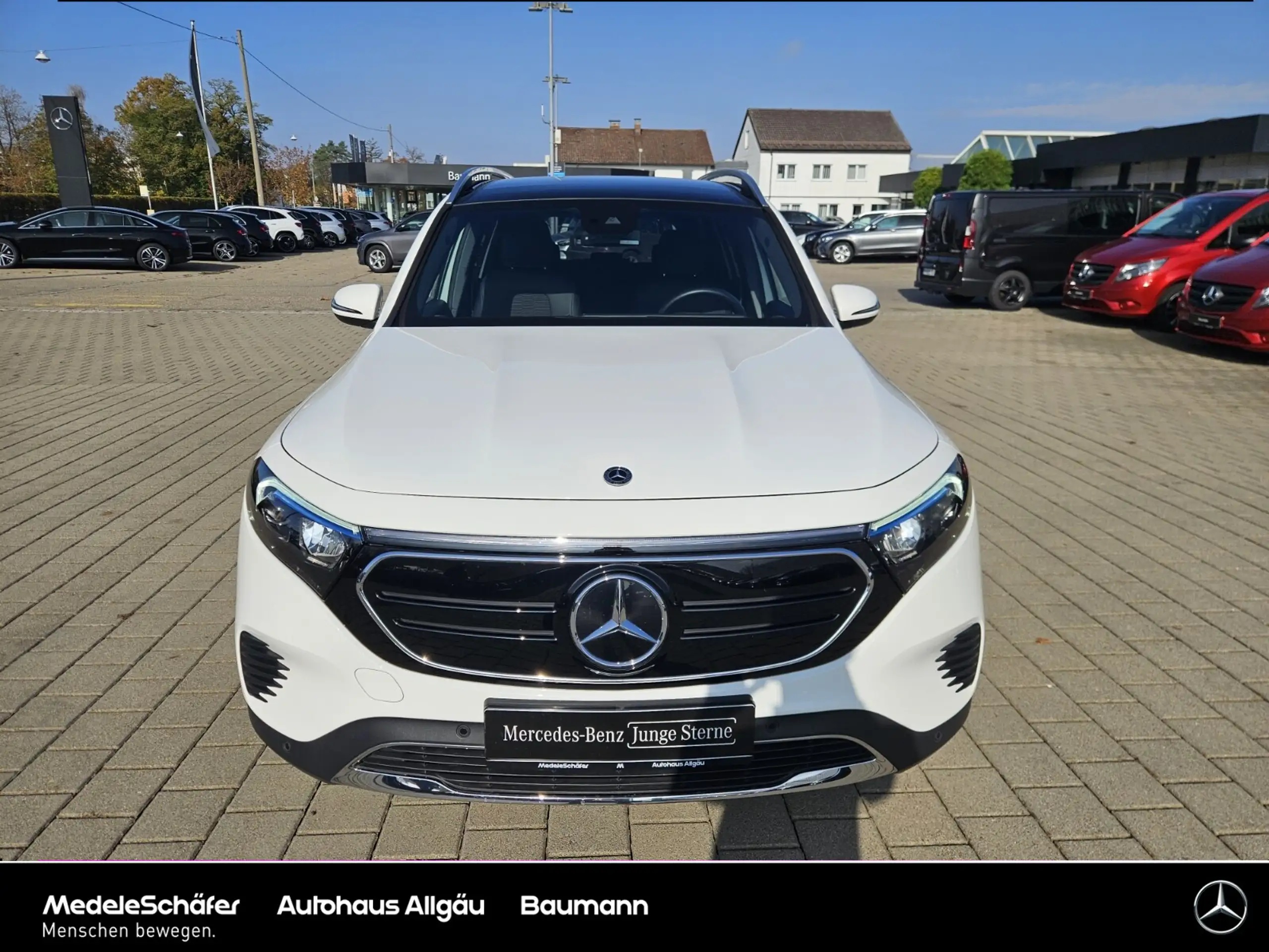 Mercedes-Benz - EQB 250