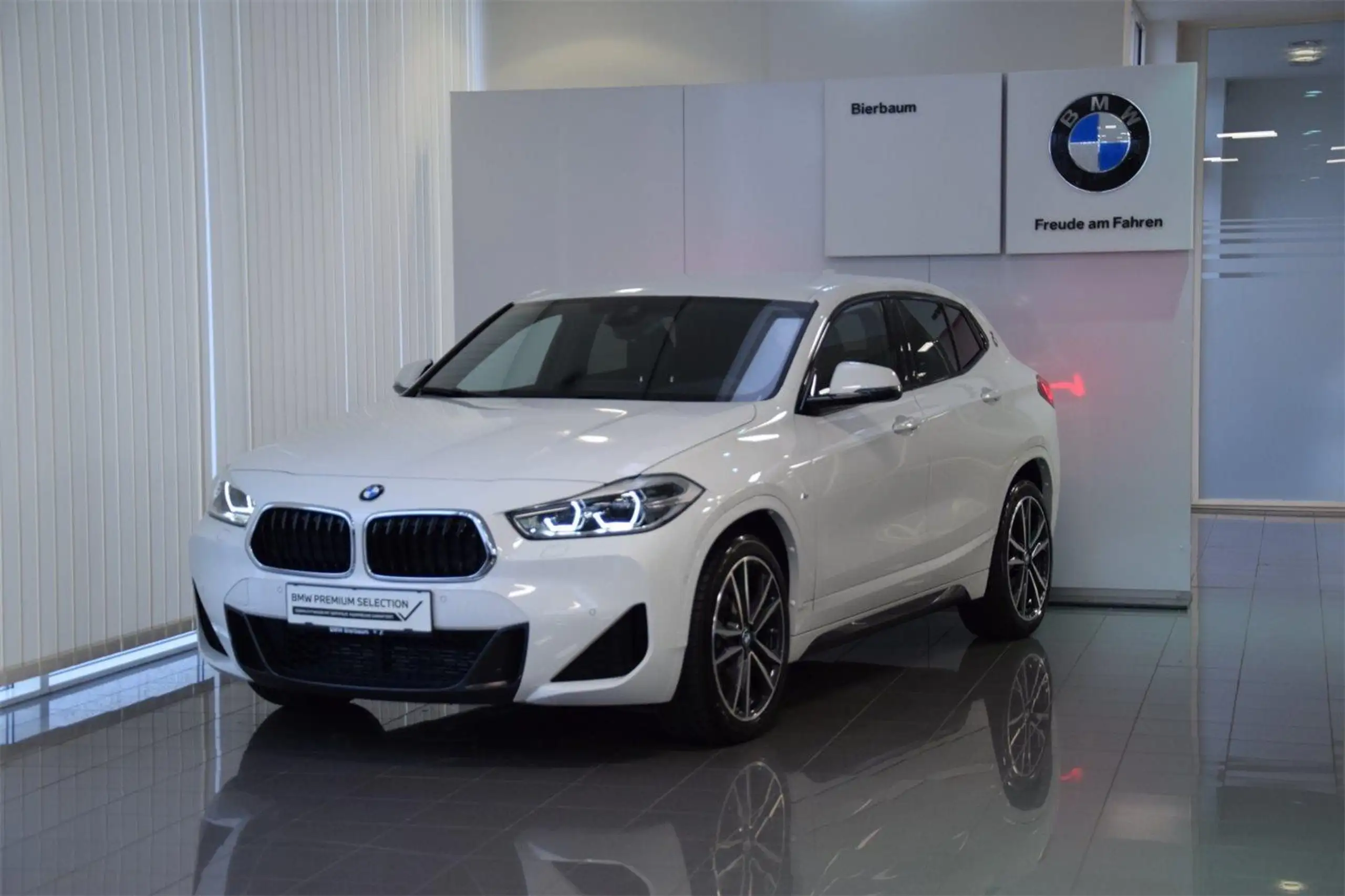 BMW - X2