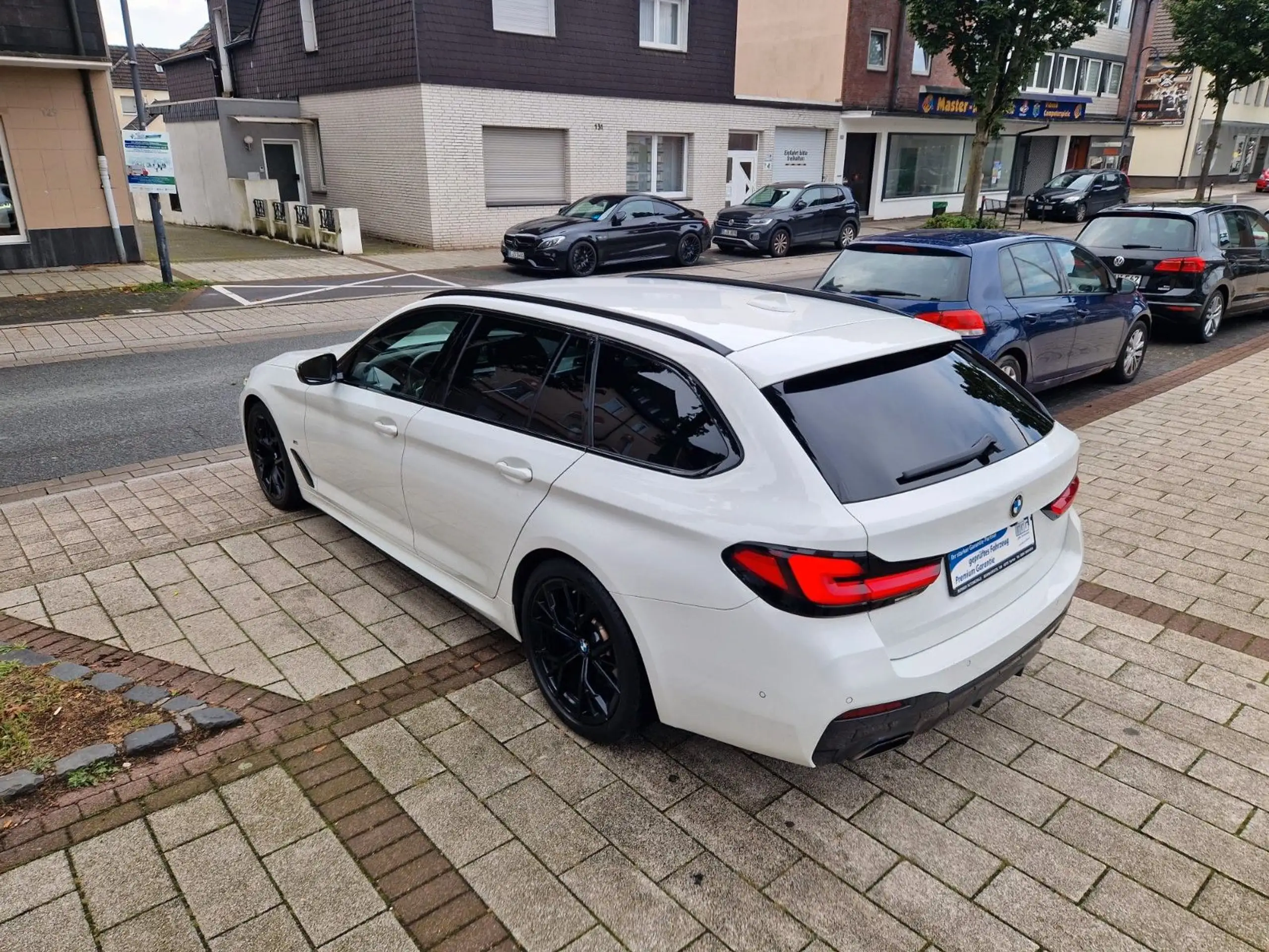 BMW - 530