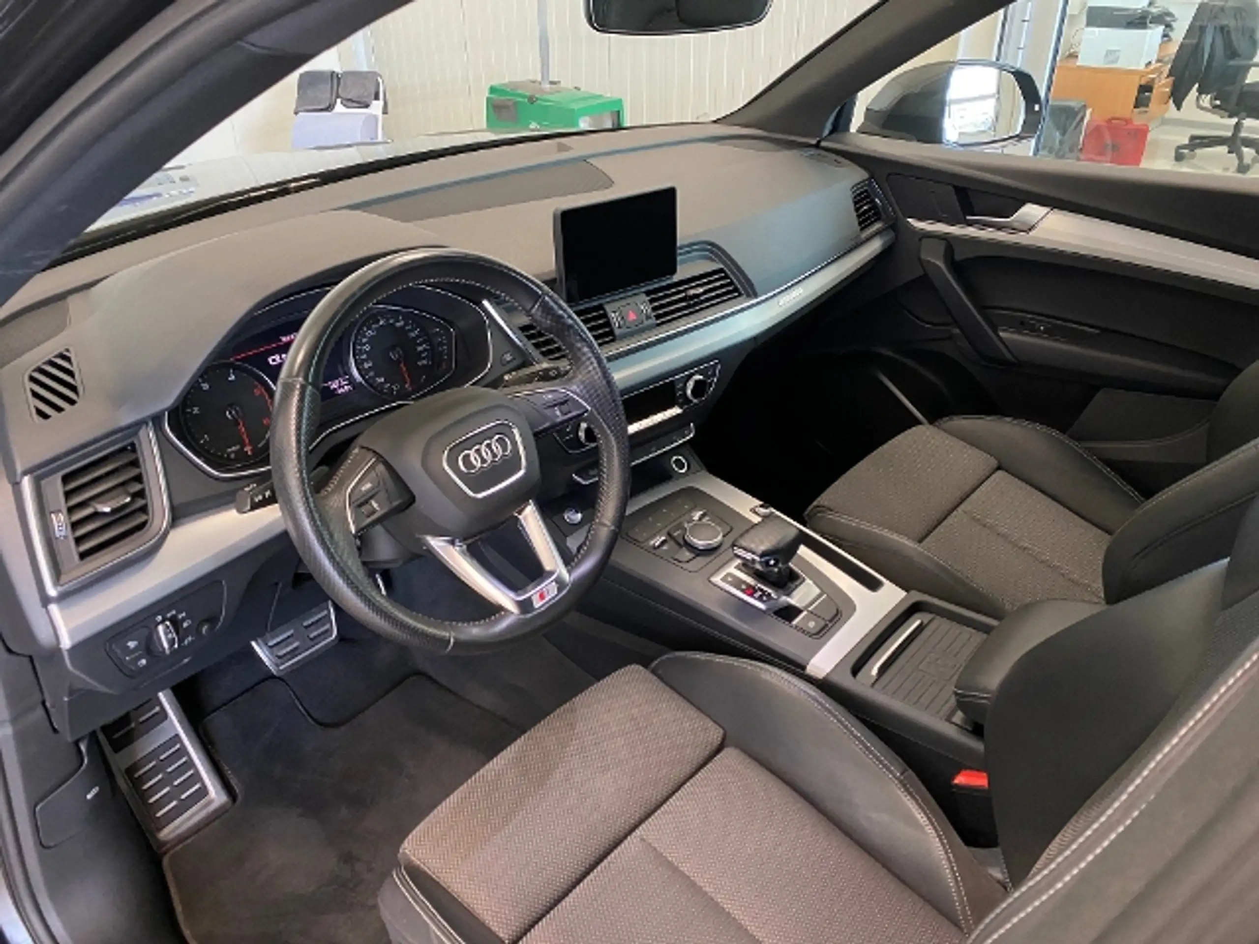 Audi - Q5