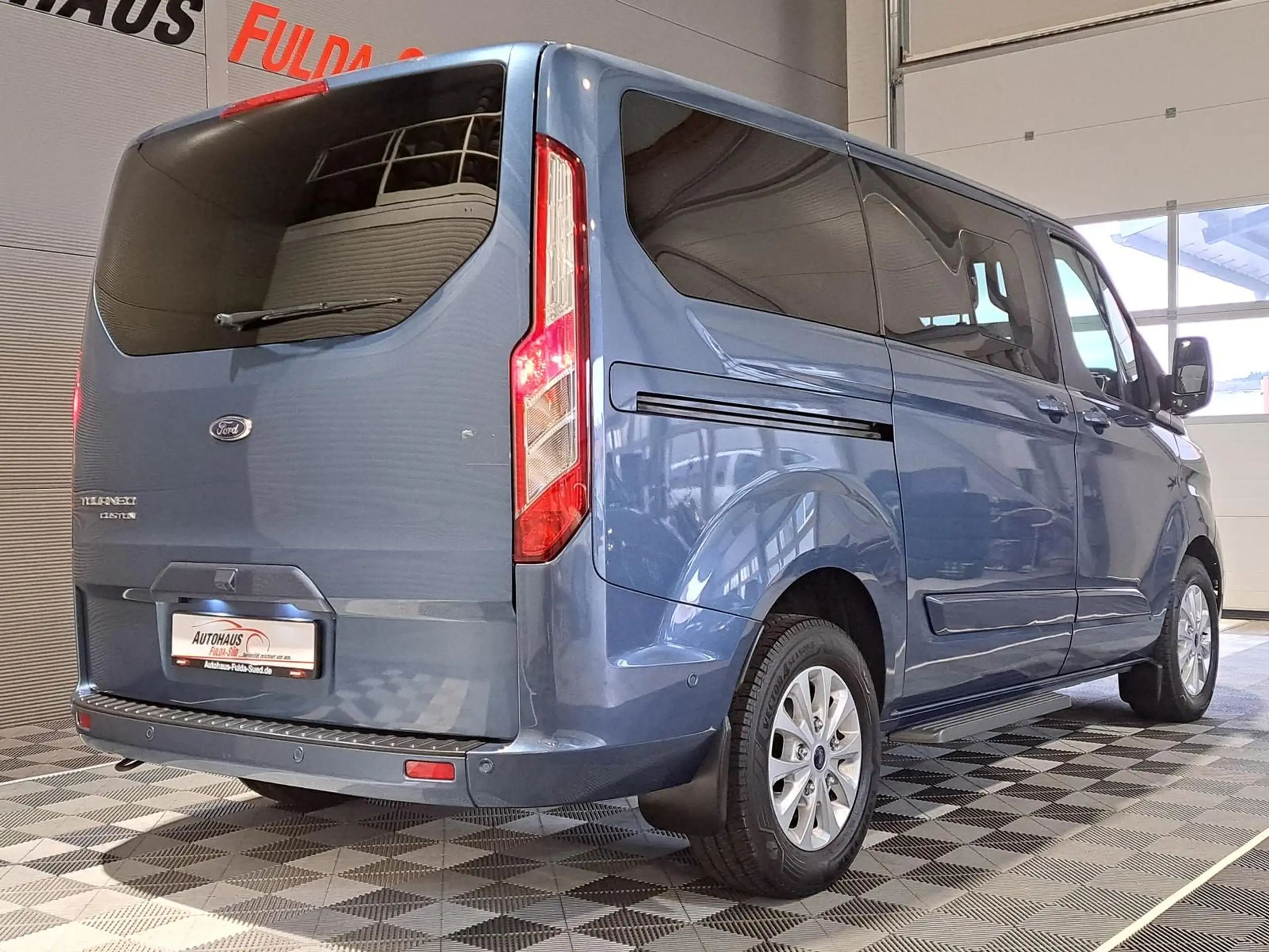 Ford - Tourneo Custom