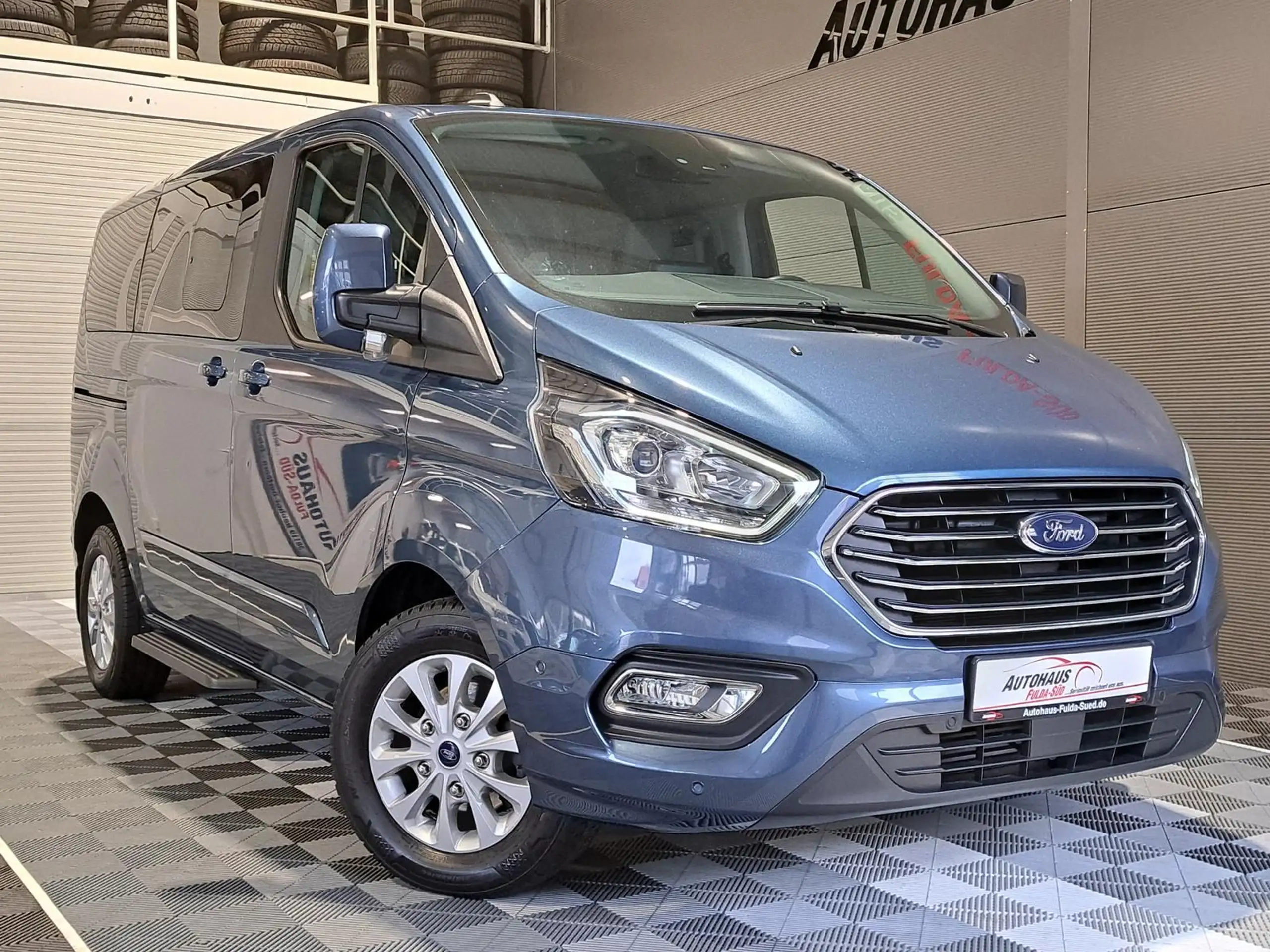 Ford Tourneo Custom 2020