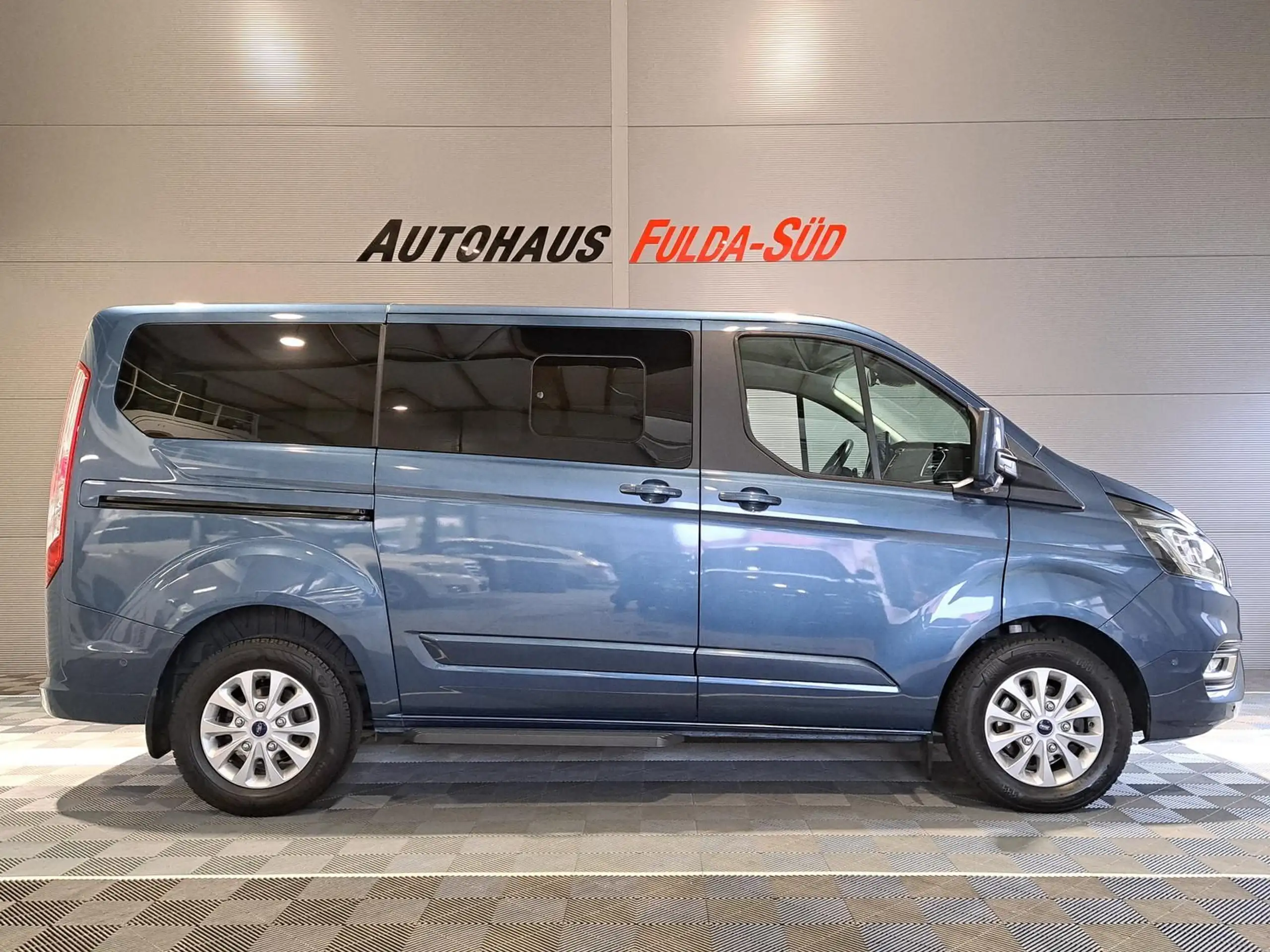 Ford - Tourneo Custom