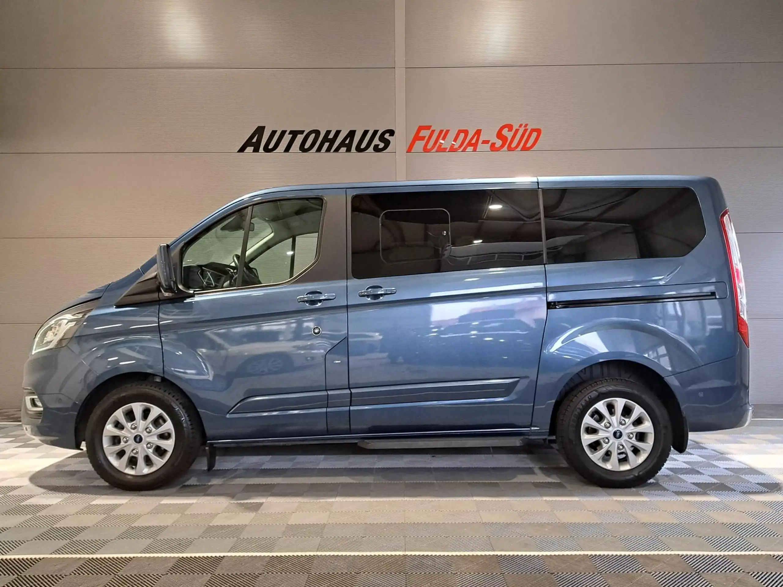 Ford - Tourneo Custom