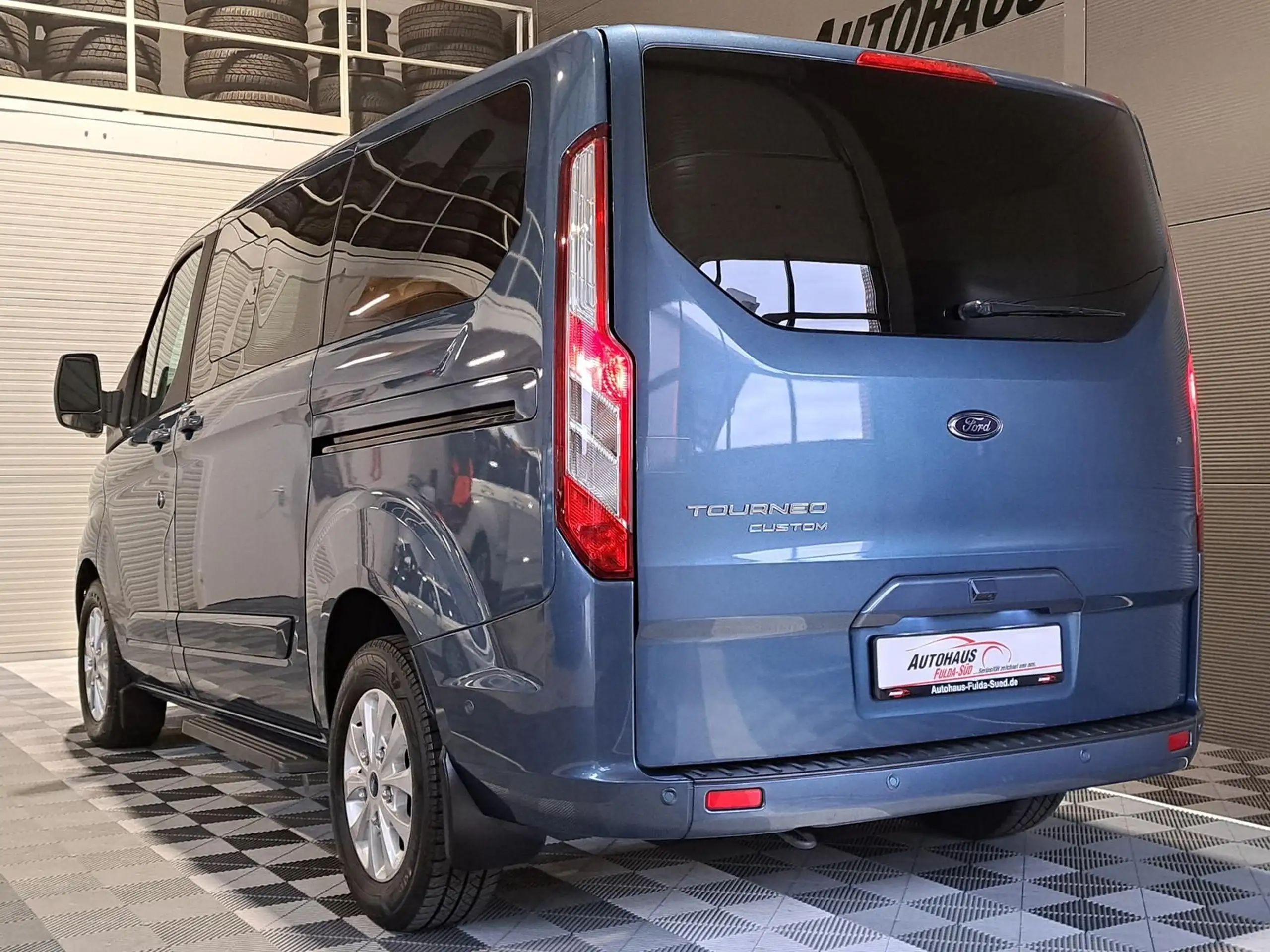 Ford - Tourneo Custom