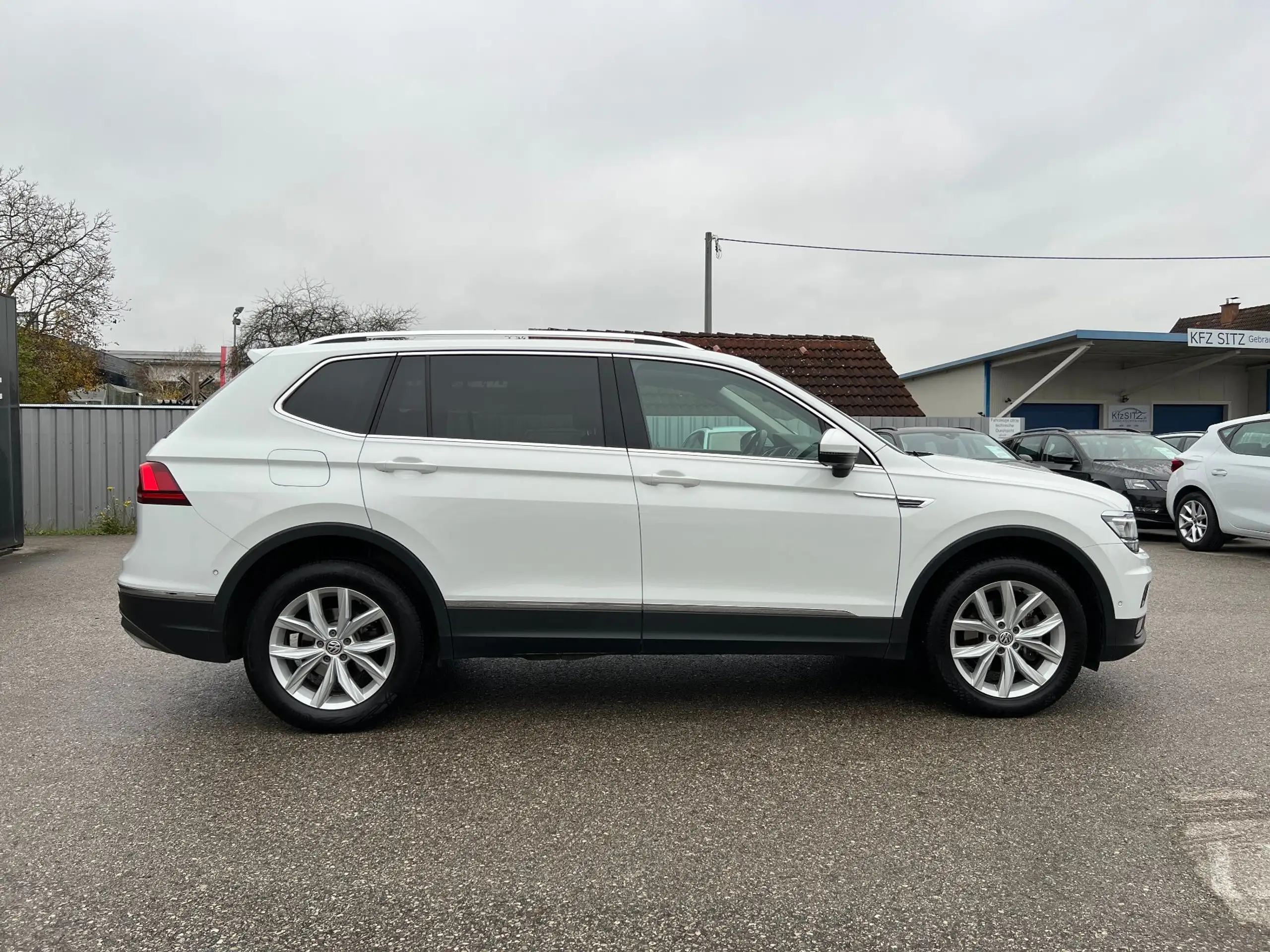 Volkswagen - Tiguan