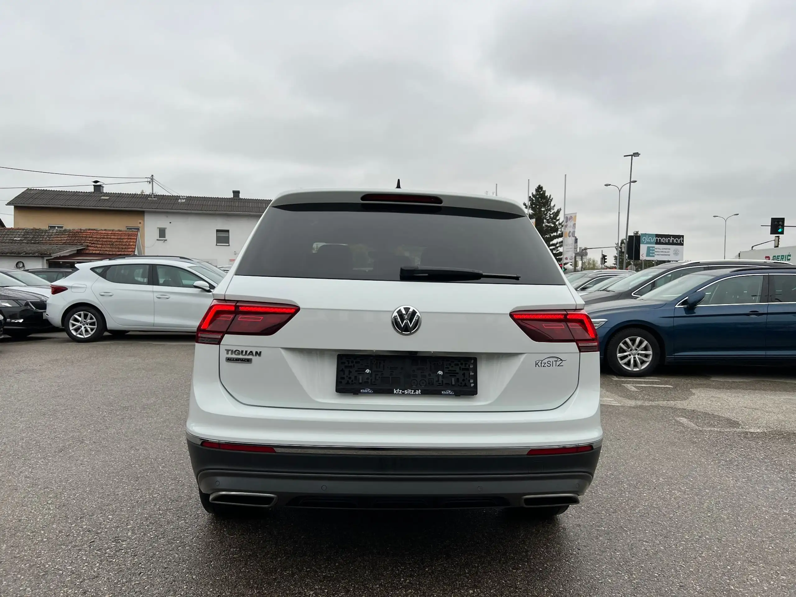 Volkswagen - Tiguan