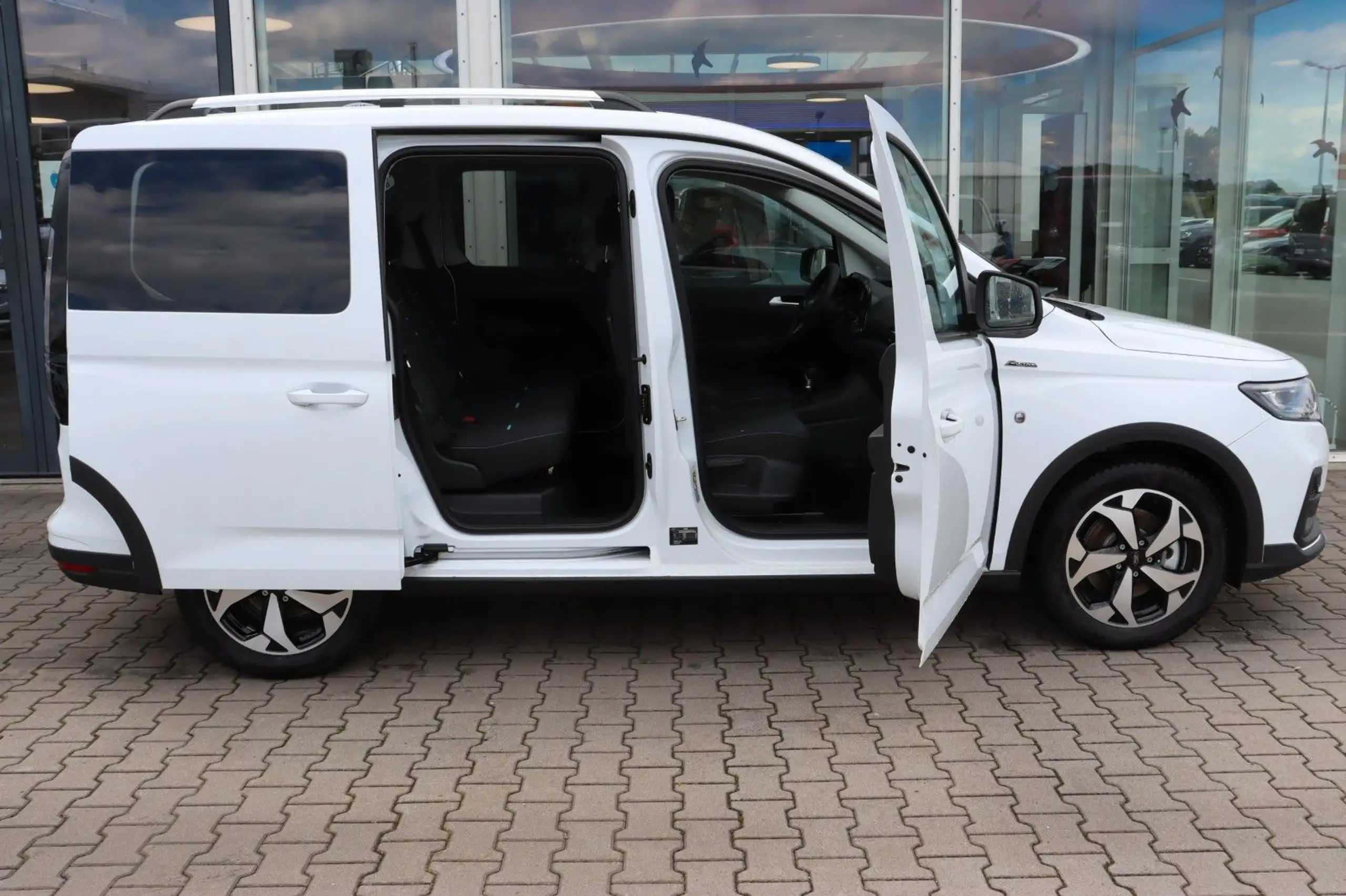 Ford - Tourneo Connect