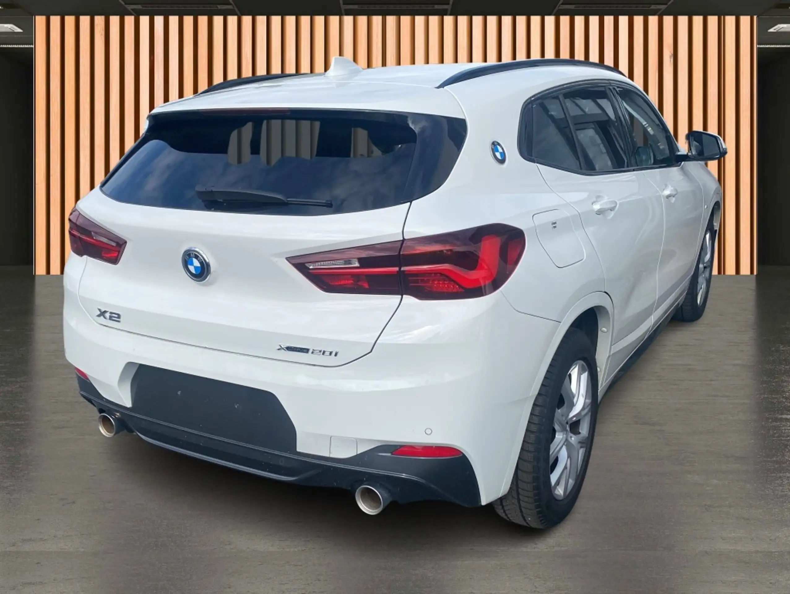 BMW - X2