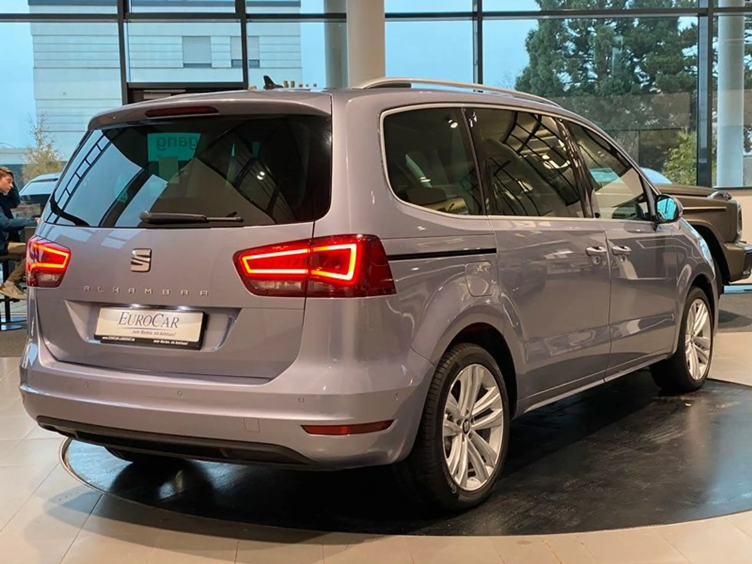 SEAT - Alhambra