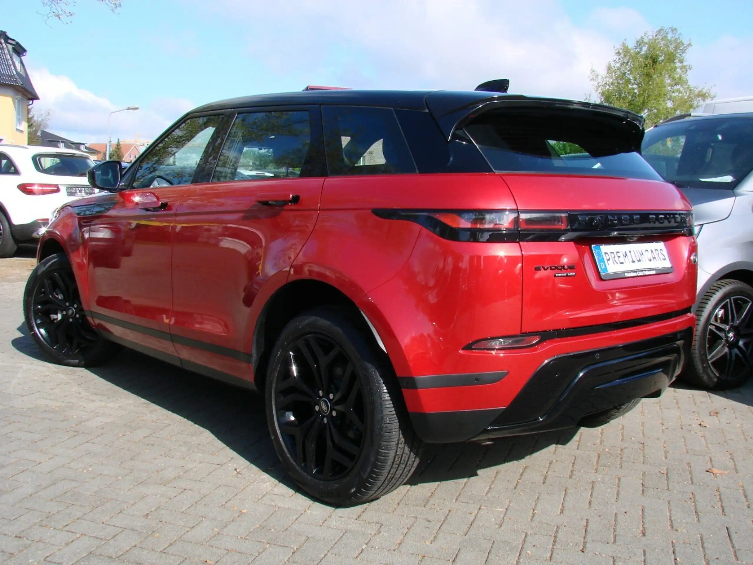 Land Rover - Range Rover Evoque