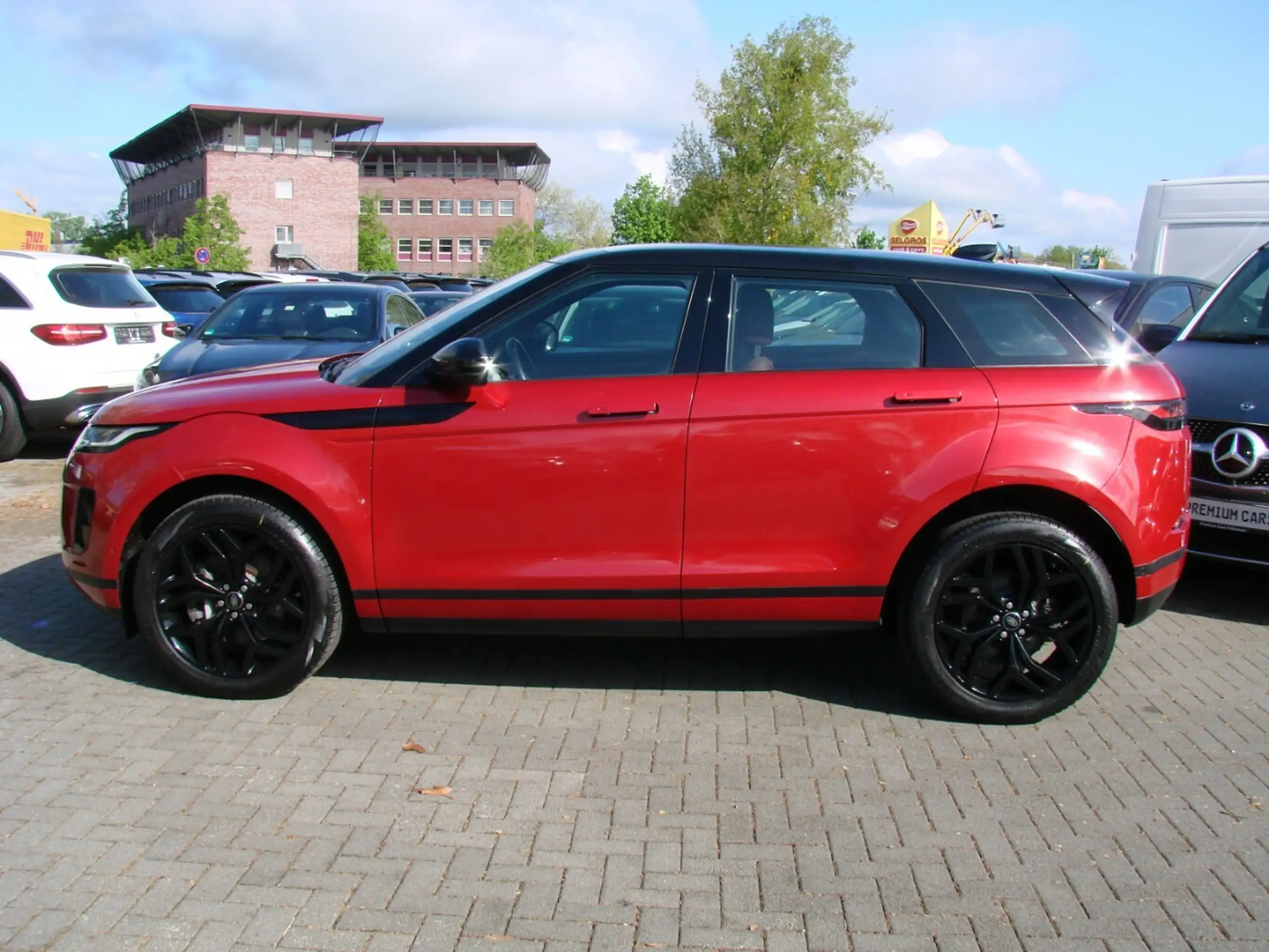 Land Rover - Range Rover Evoque