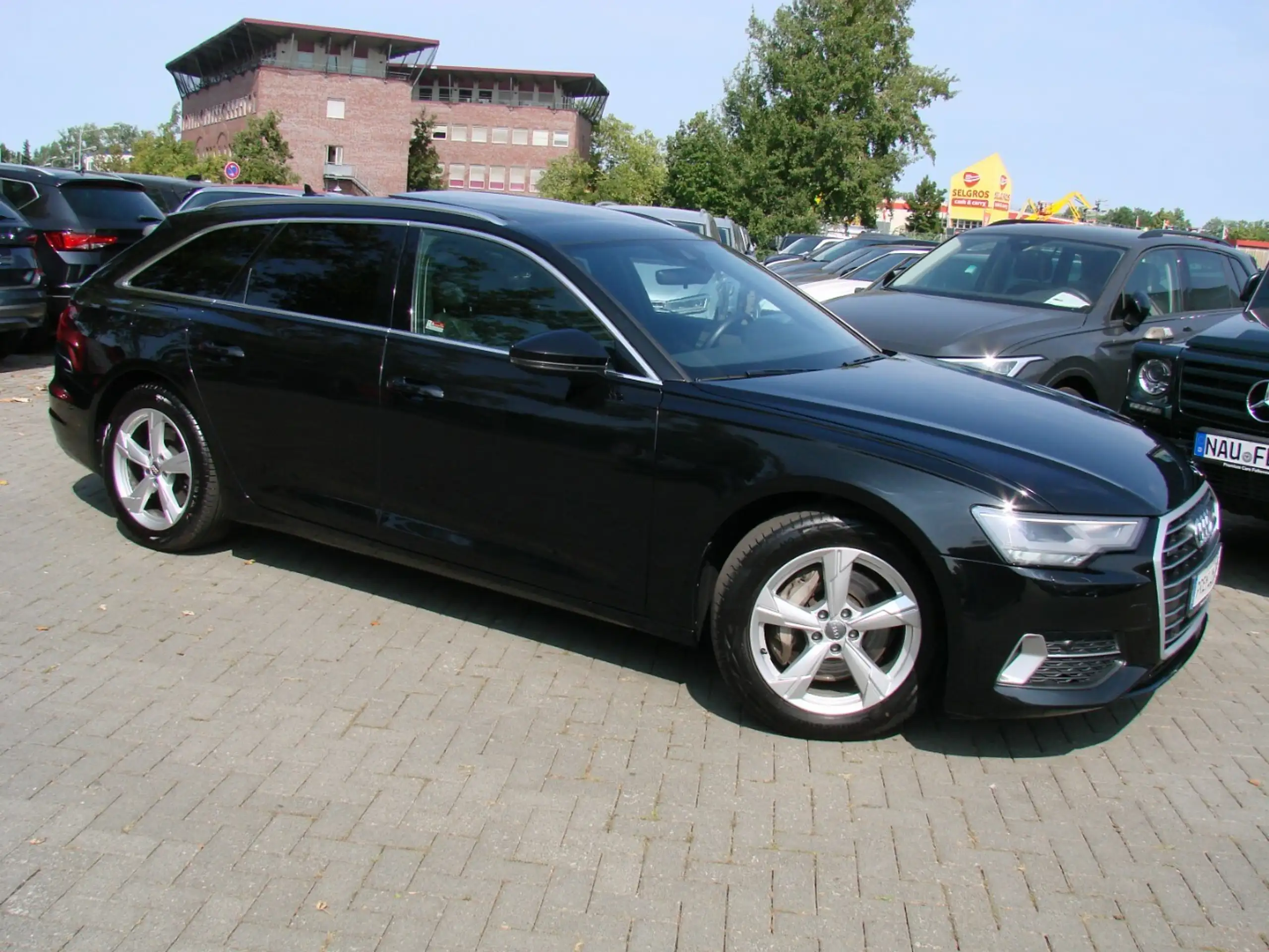 Audi - A6