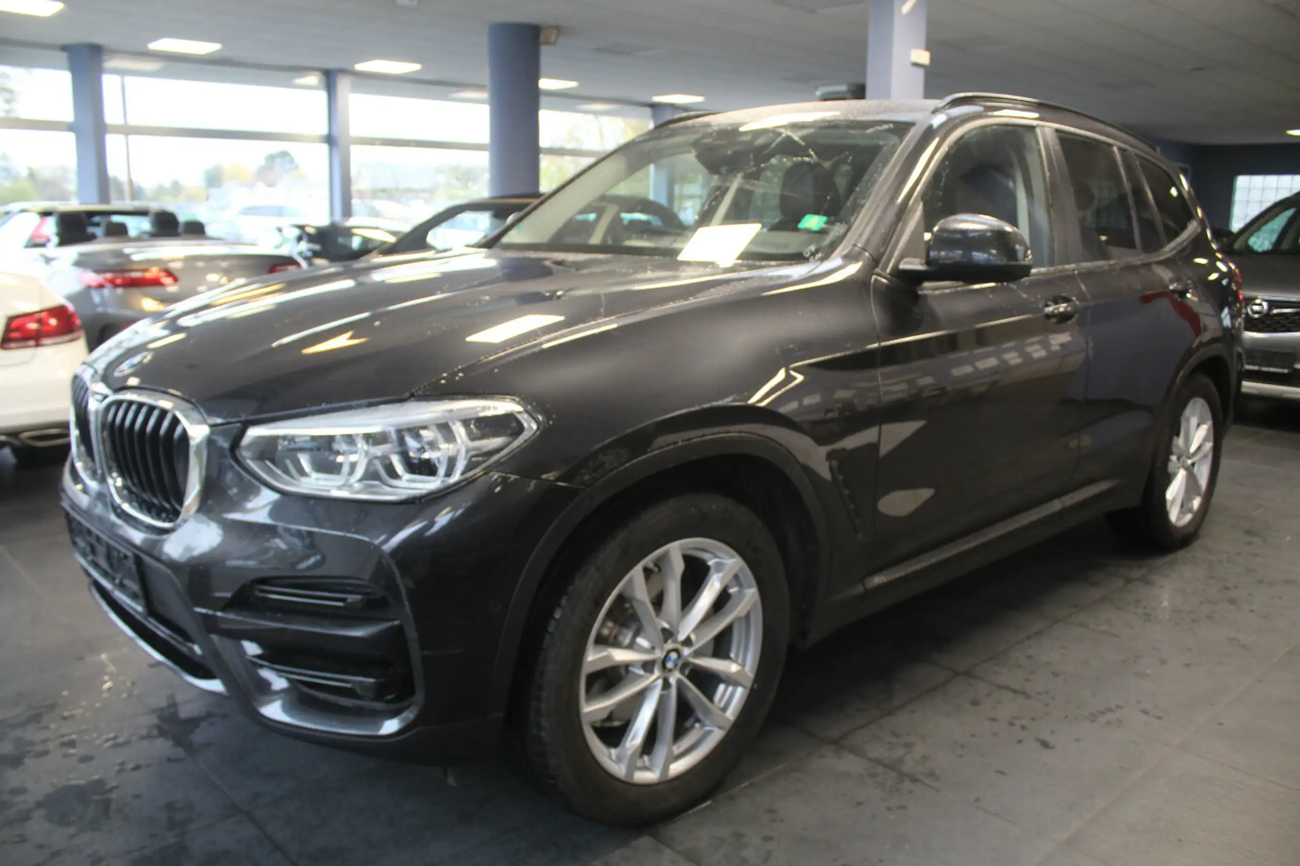 BMW - X3