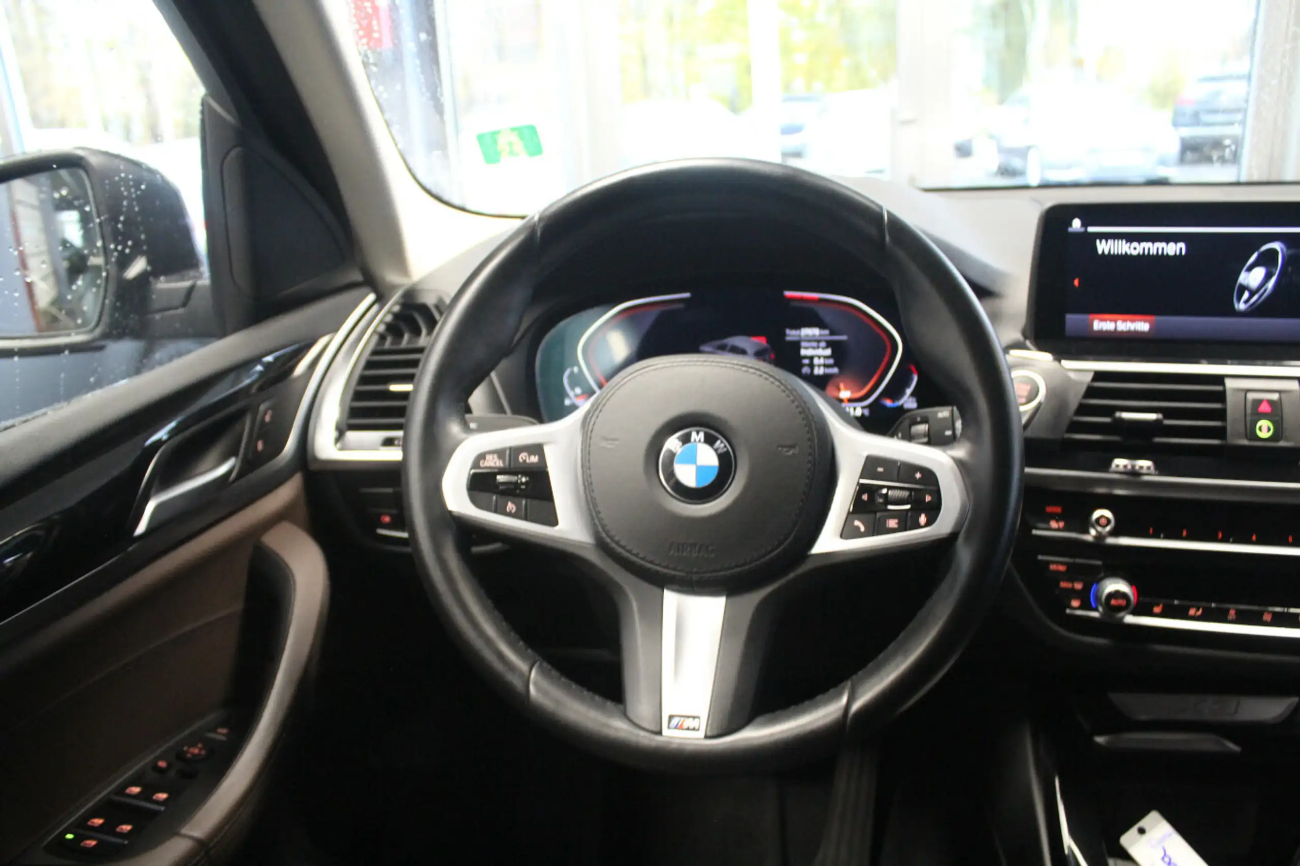 BMW - X3