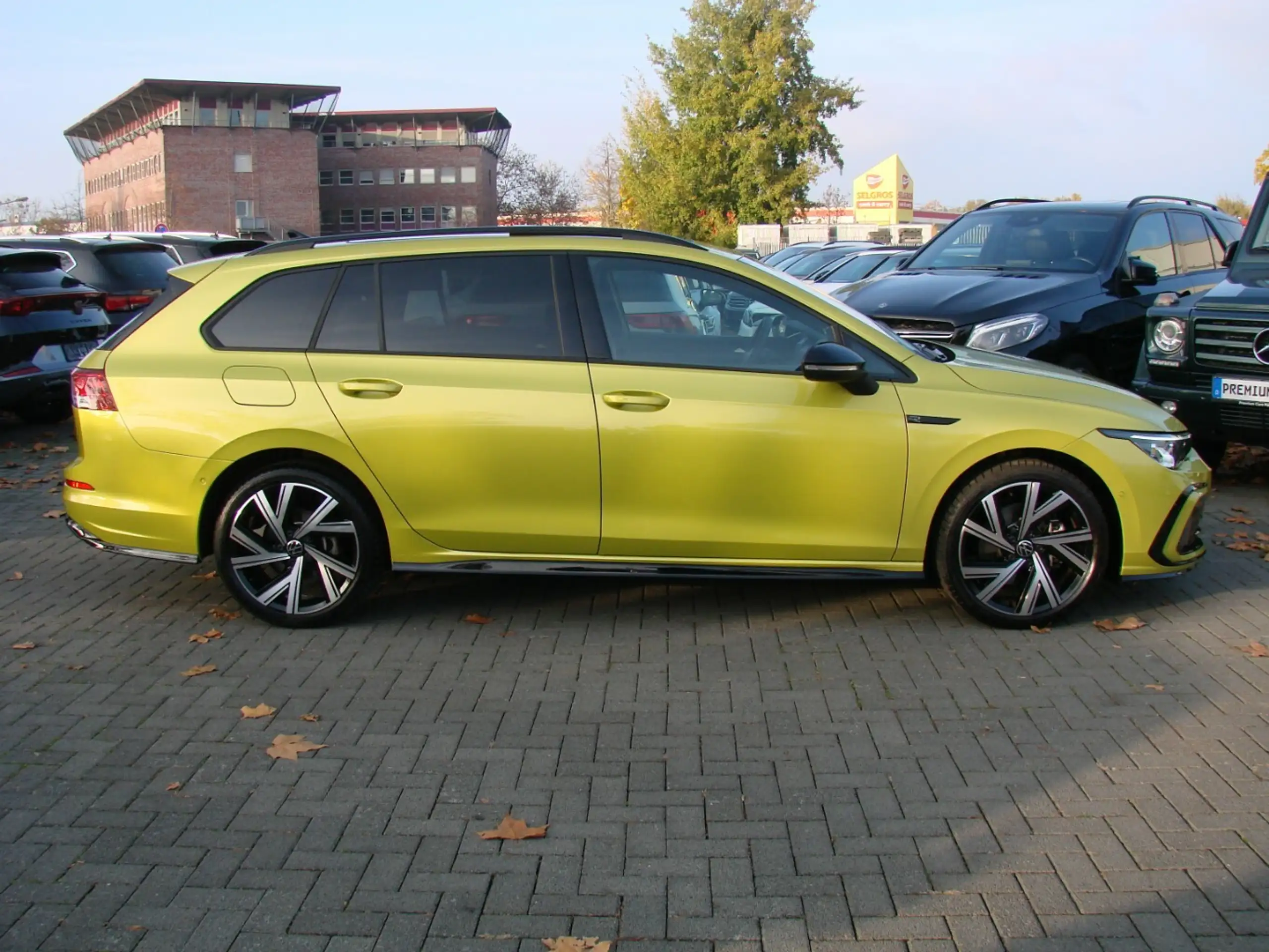 Volkswagen - Golf Variant