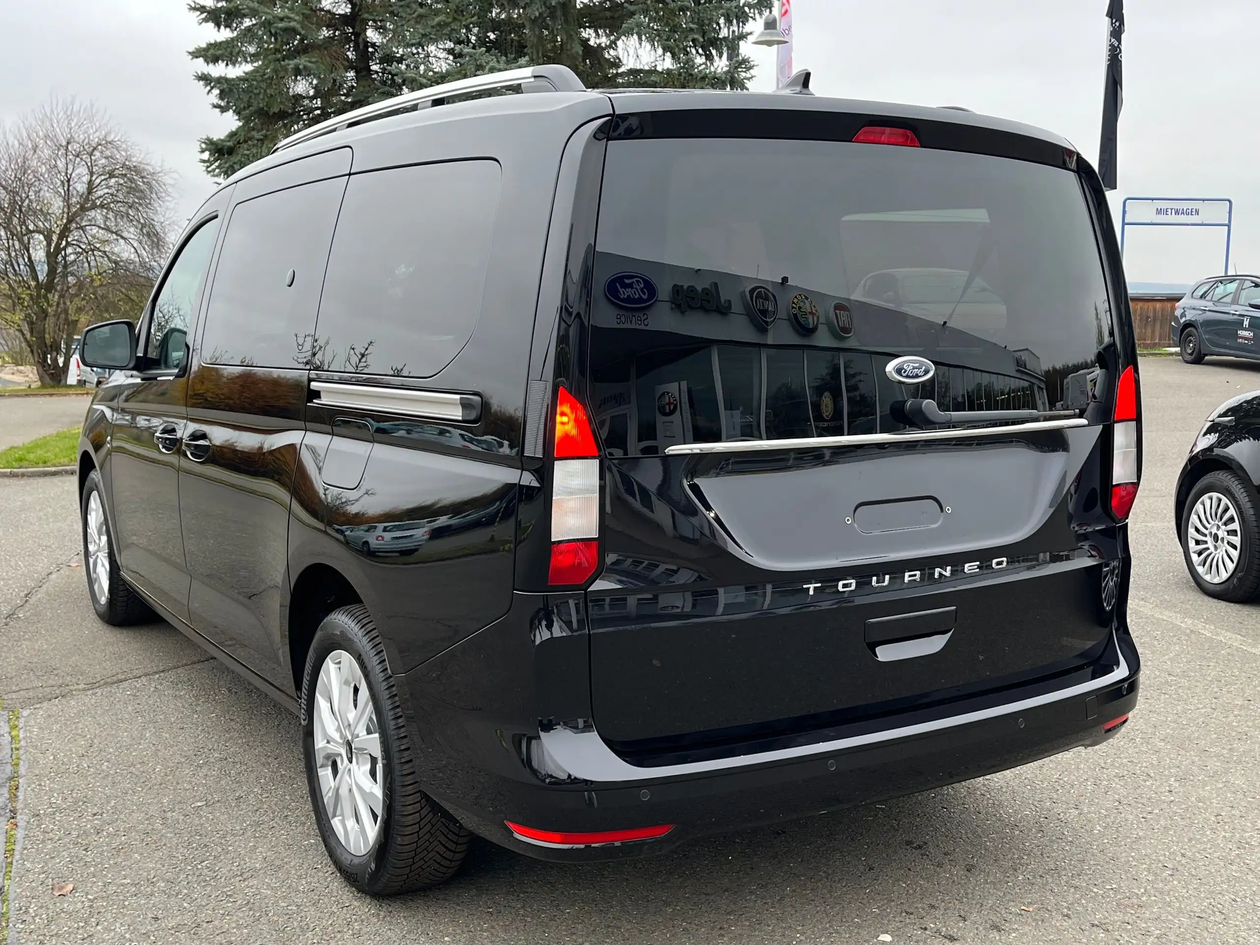 Ford - Tourneo Connect