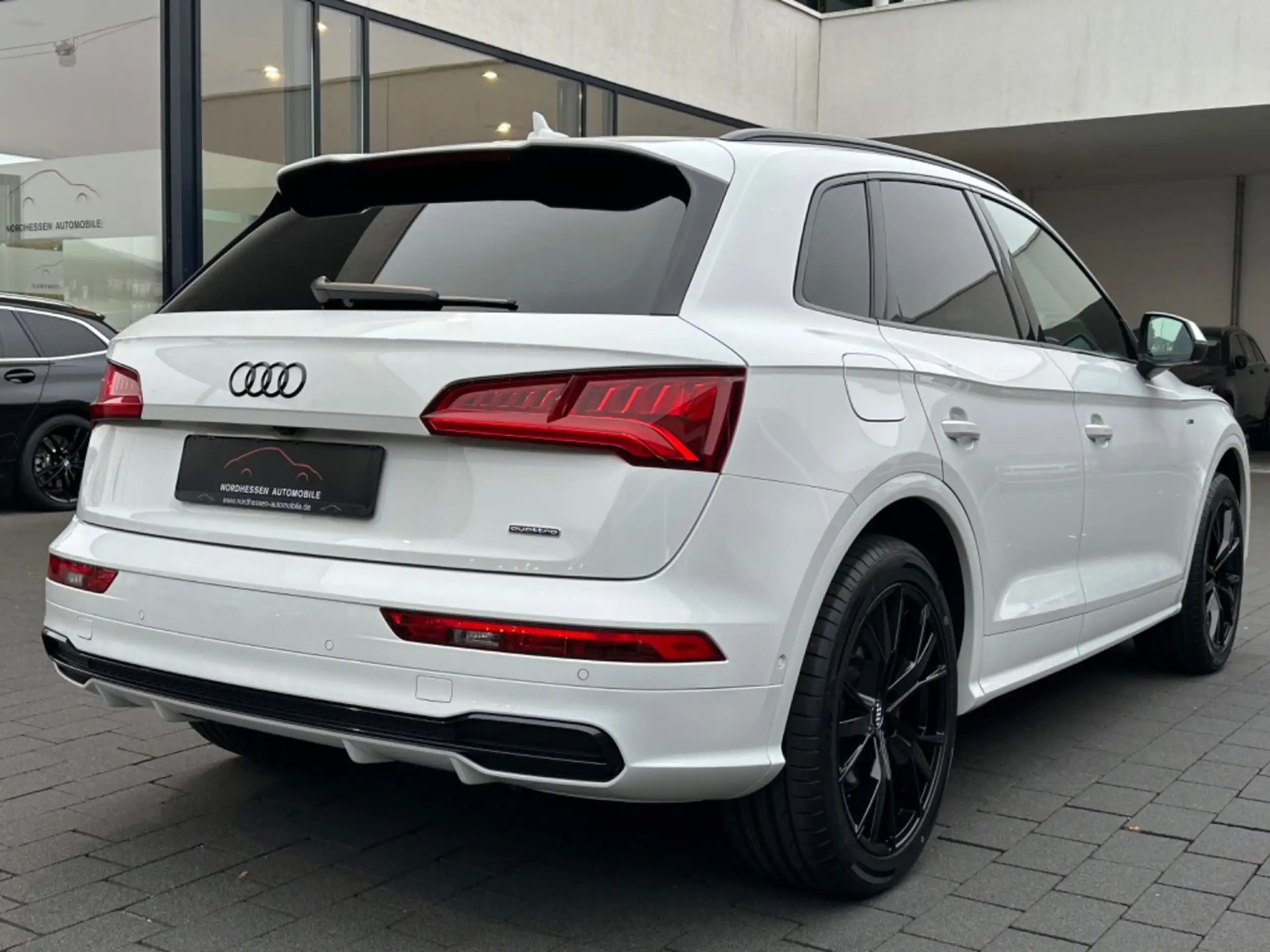 Audi - Q5