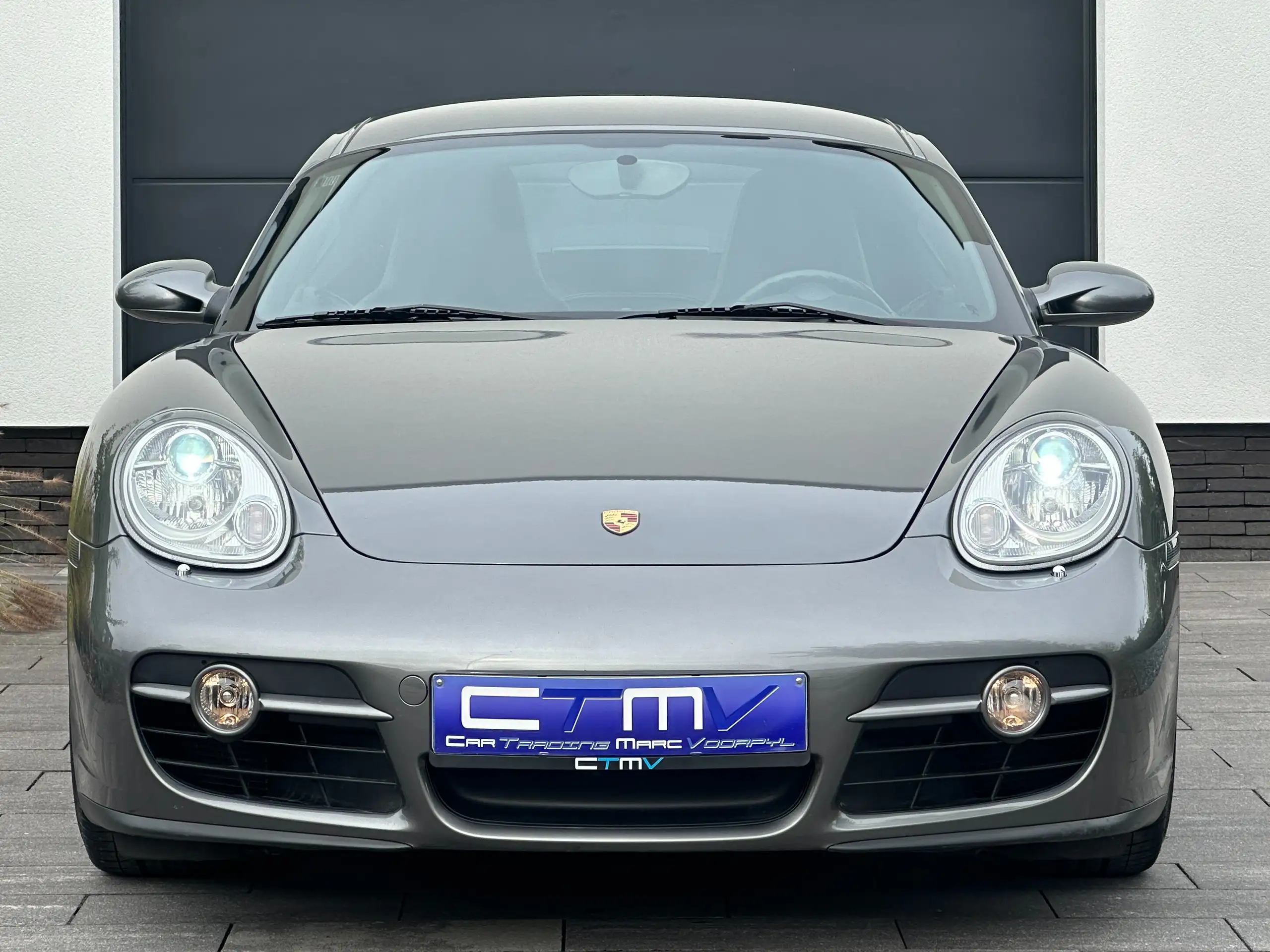 Porsche - Cayman