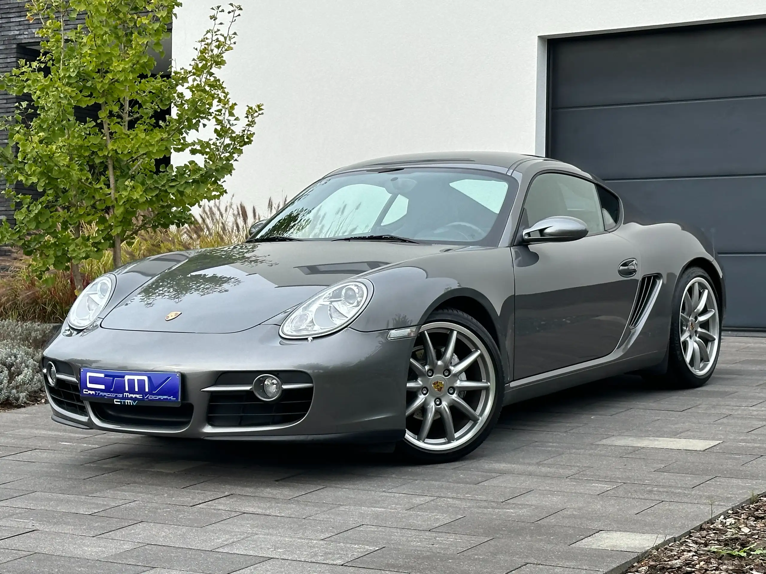 Porsche - Cayman