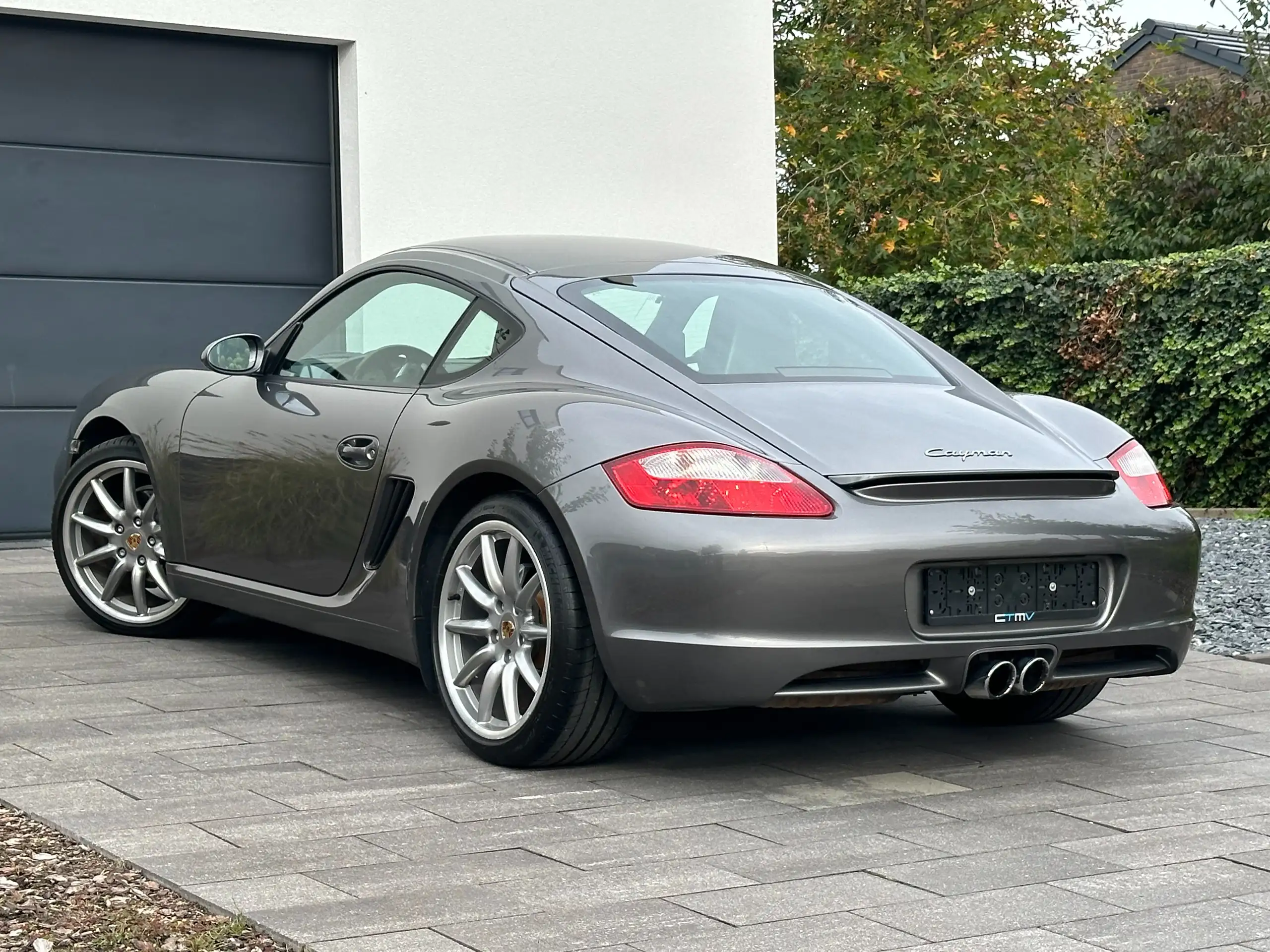 Porsche - Cayman