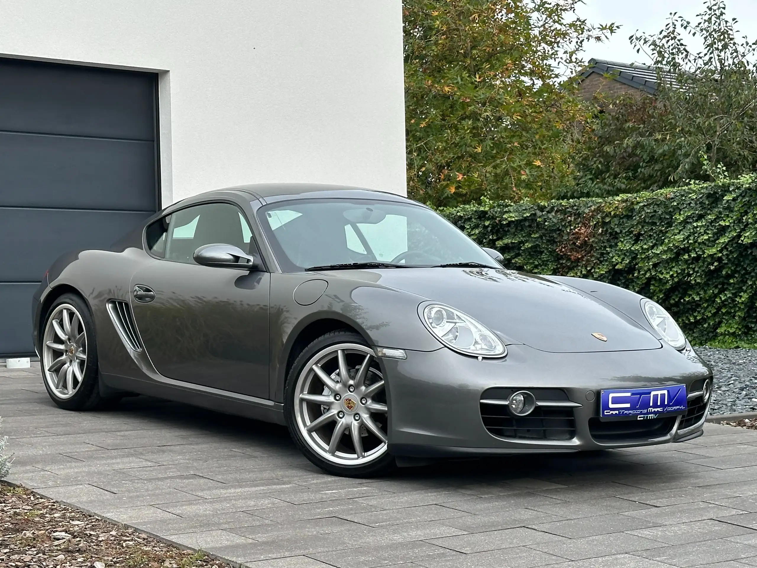 Porsche - Cayman