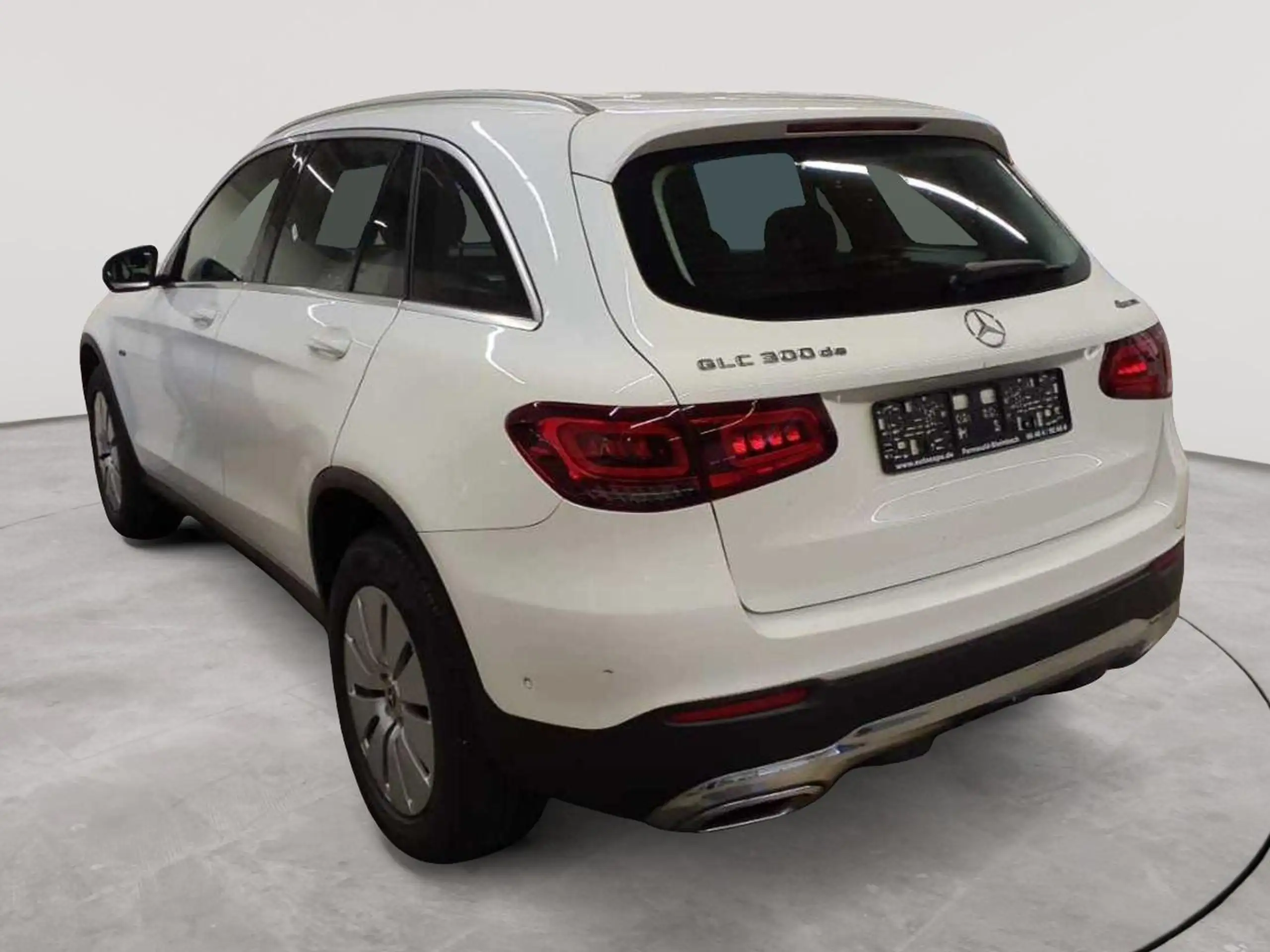 Mercedes-Benz - GLC 300