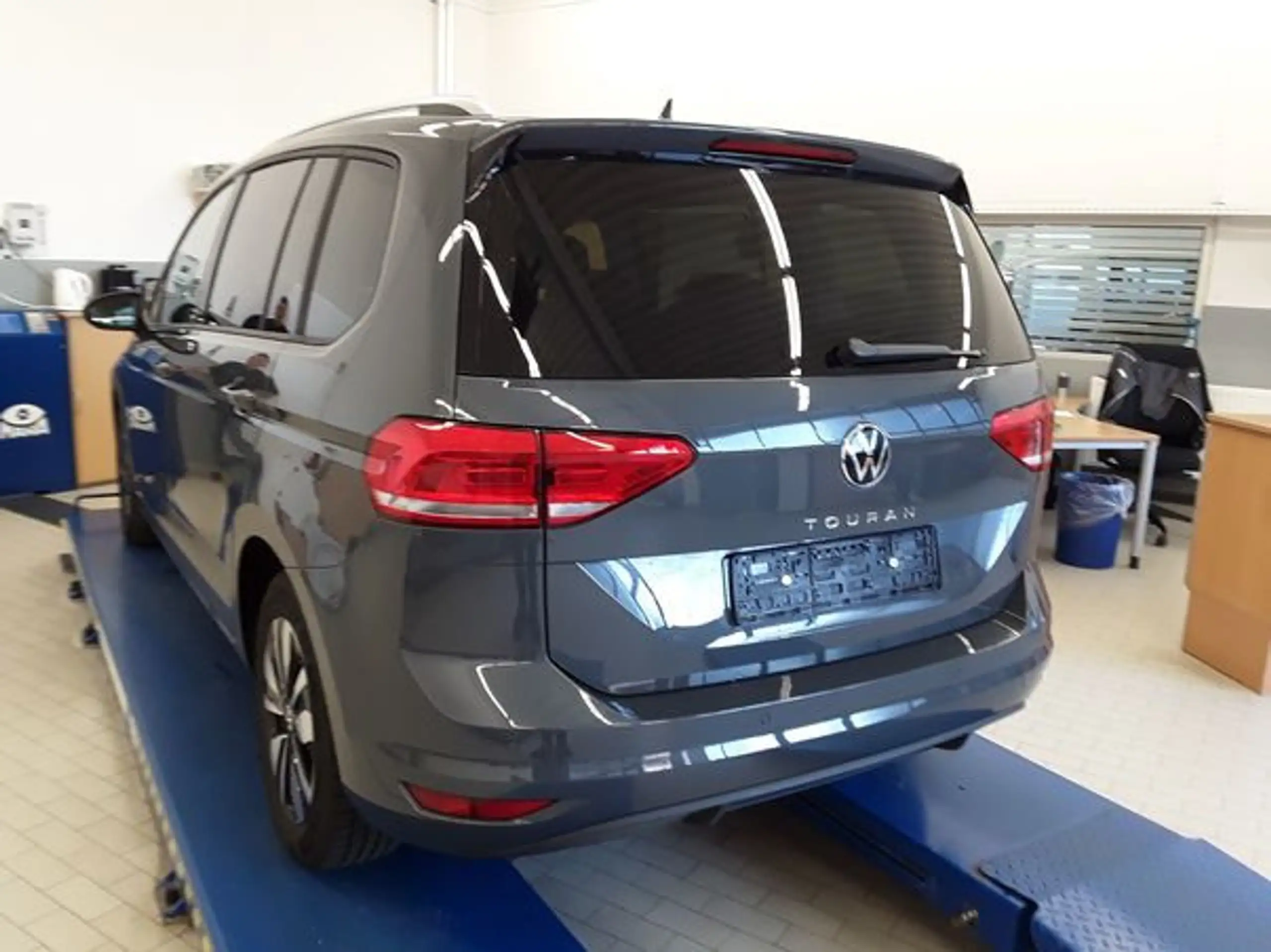 Volkswagen - Touran