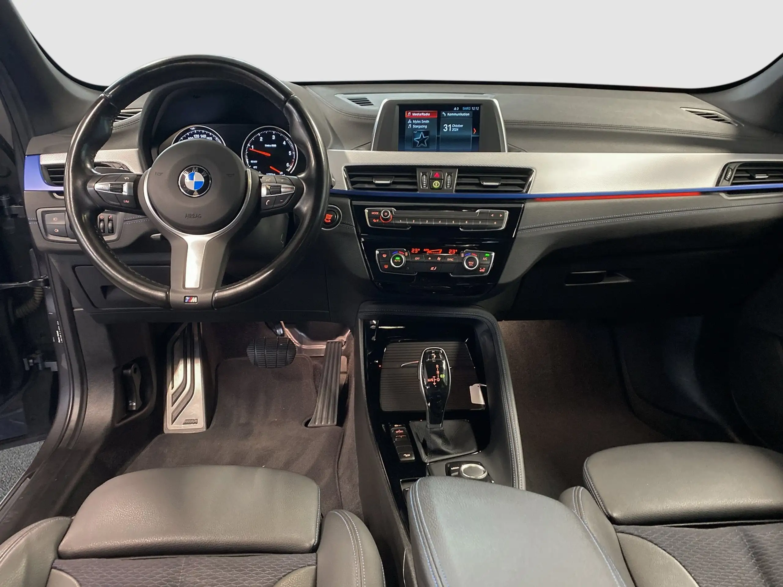 BMW - X1