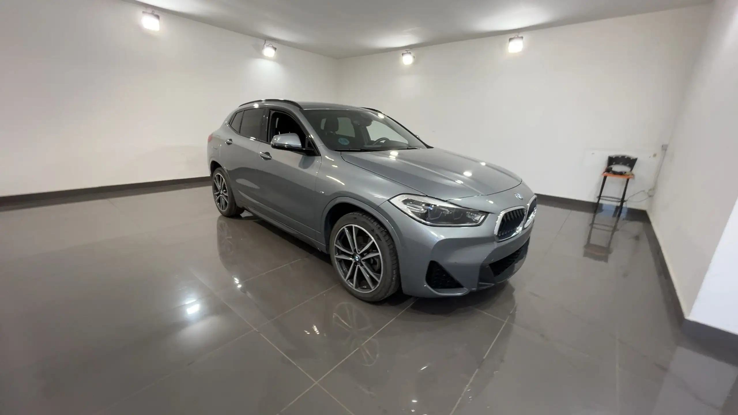 BMW - X2