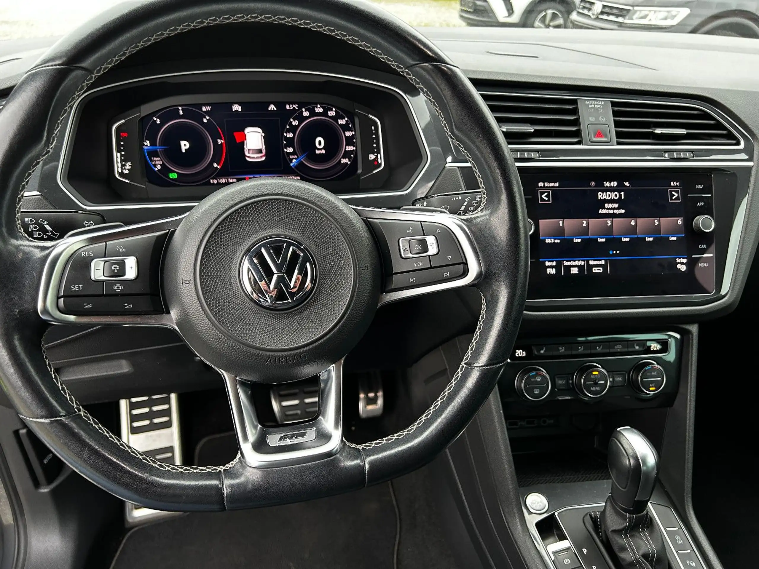 Volkswagen - Tiguan