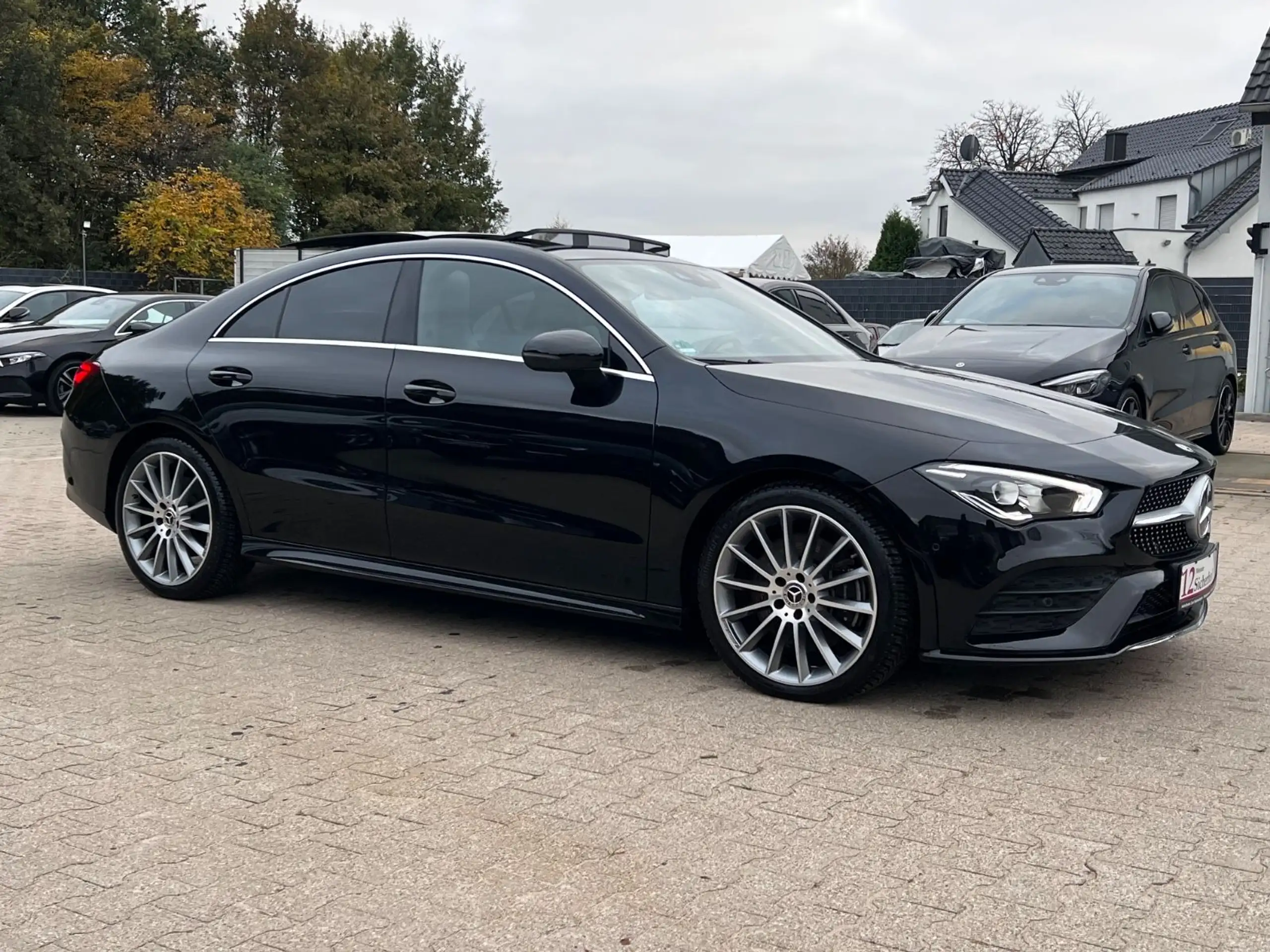 Mercedes-Benz - CLA 220